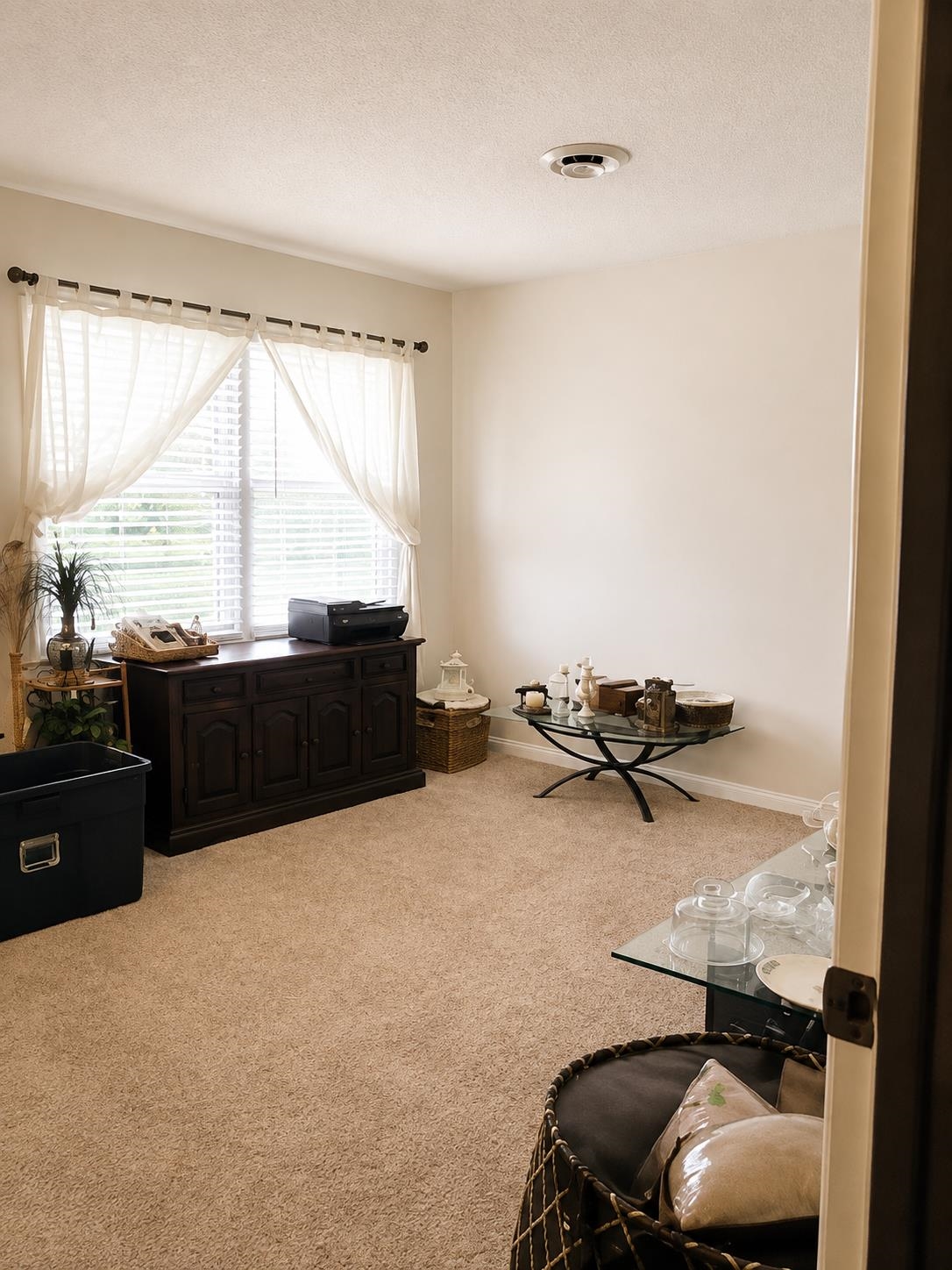 409 Caston Drive Property Photo 6