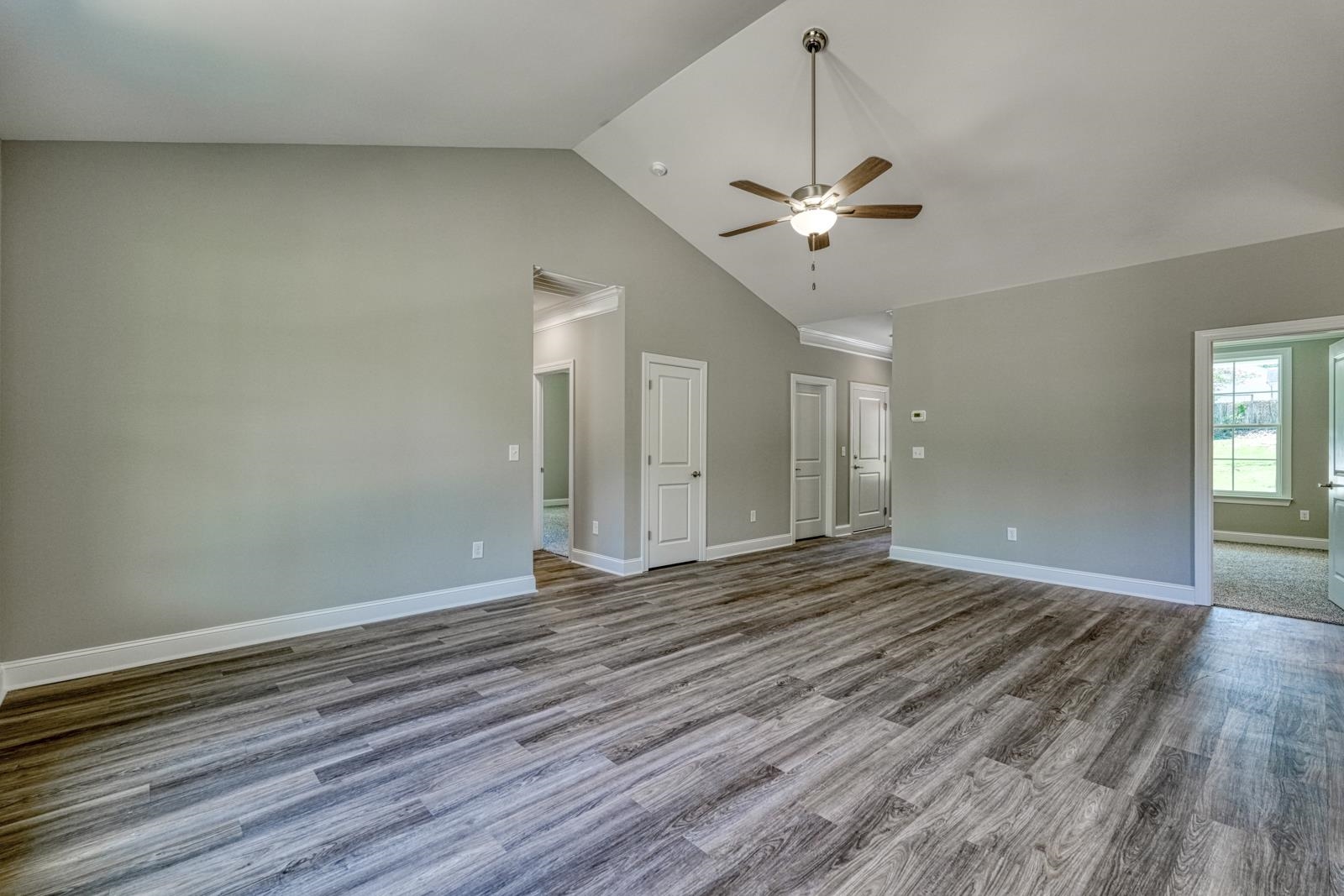 374 E Boundary Drive Property Photo 6