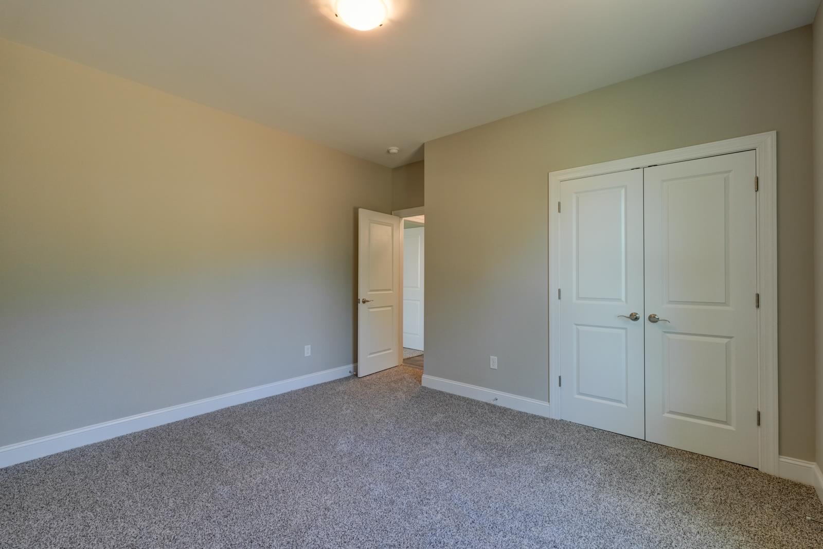 374 E Boundary Drive Property Photo 31