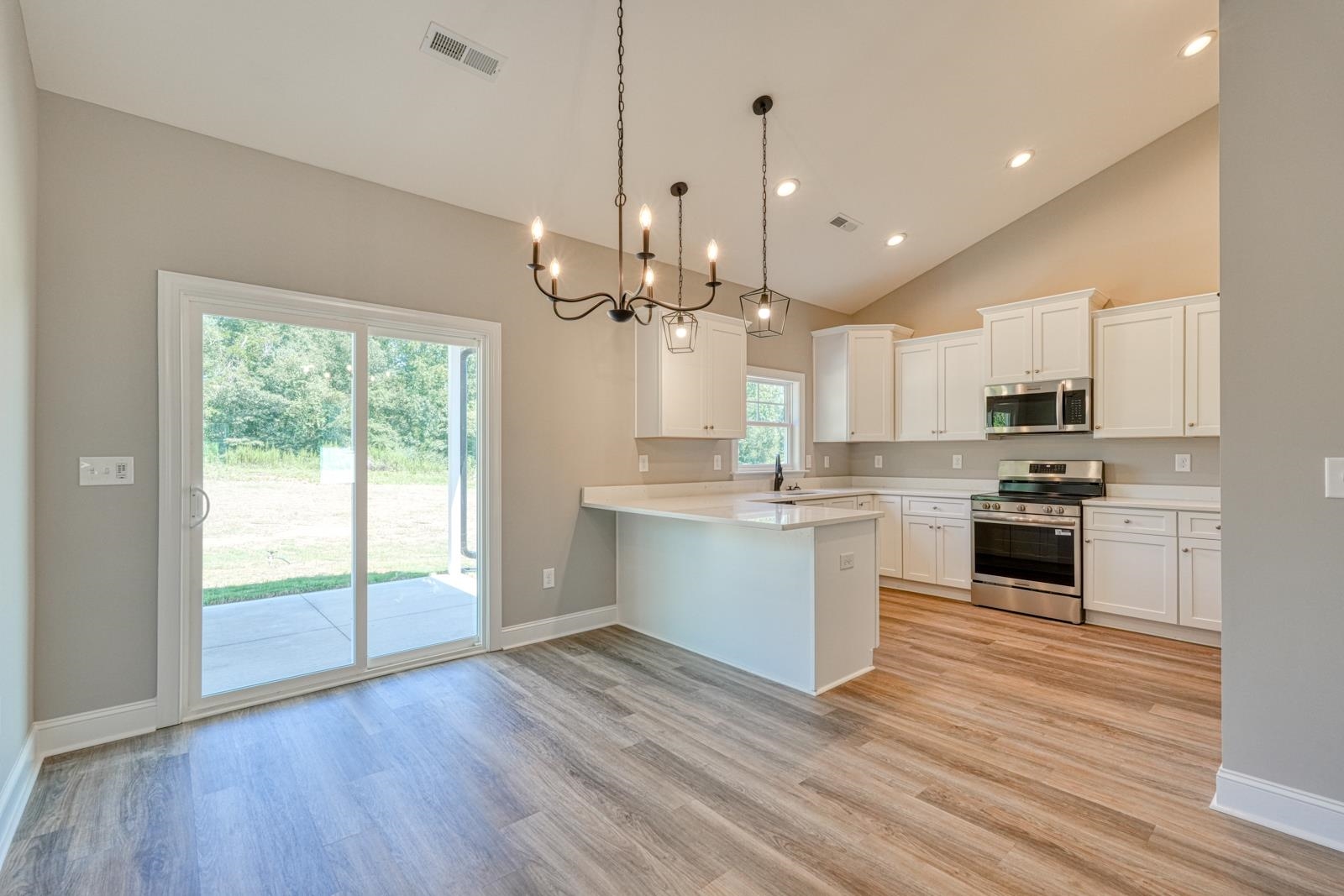 366 E Boundary Drive Property Photo 8
