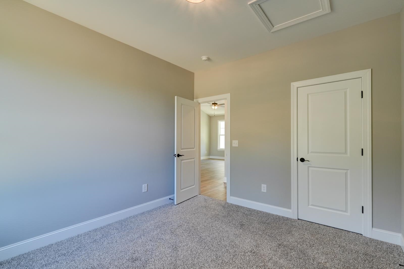 366 E Boundary Drive Property Photo 27