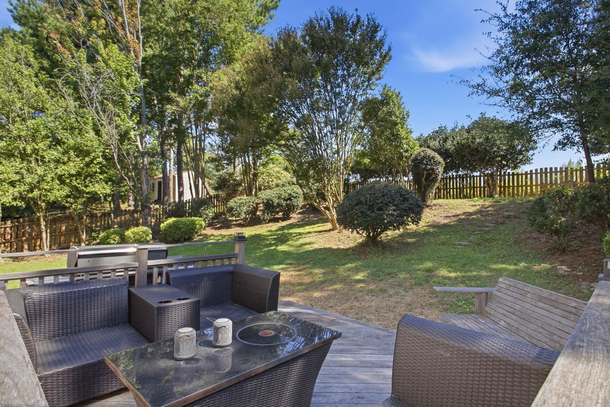 11 Shadowrock Court Property Photo 4