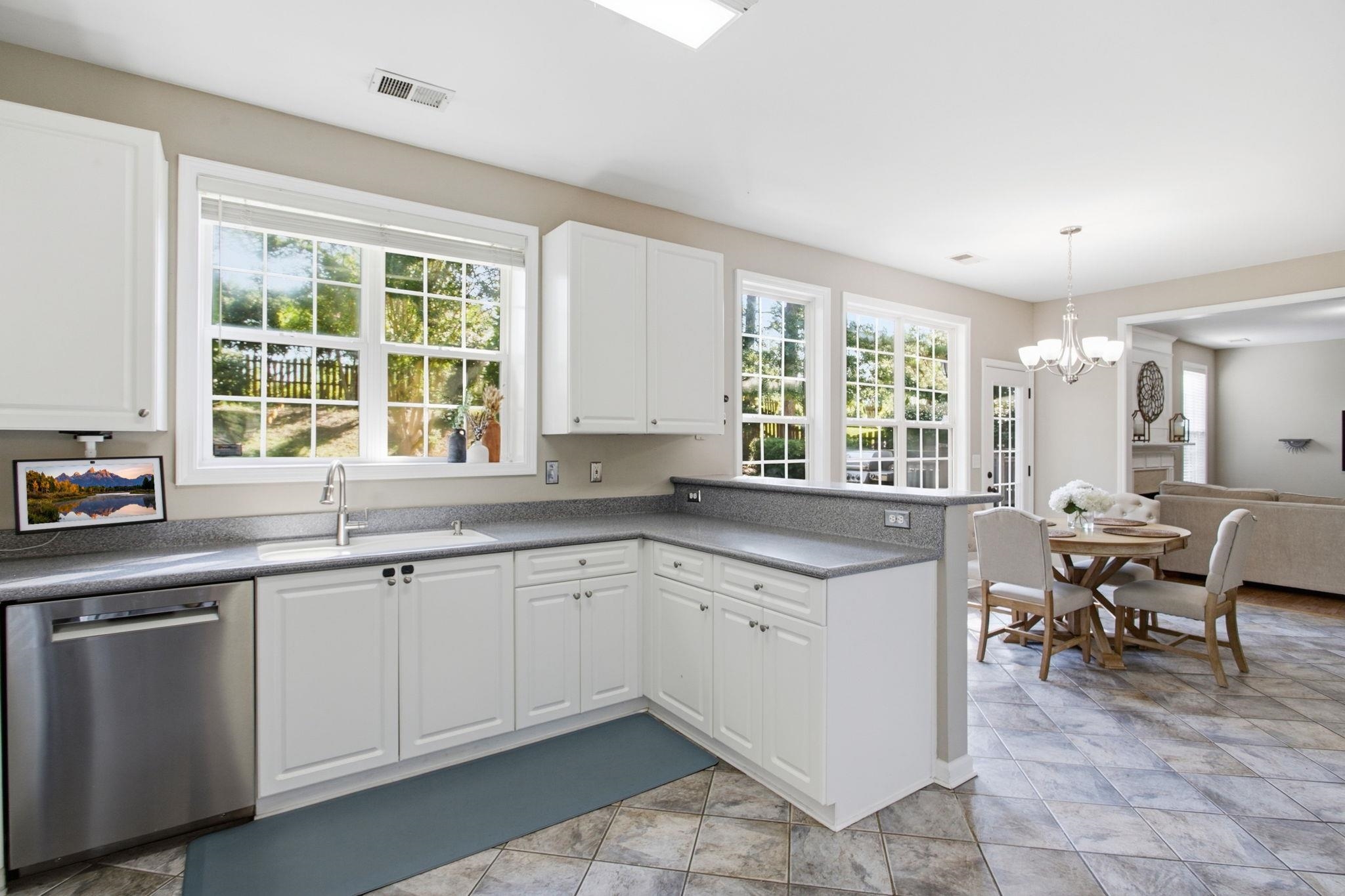 11 Shadowrock Court Property Photo 14