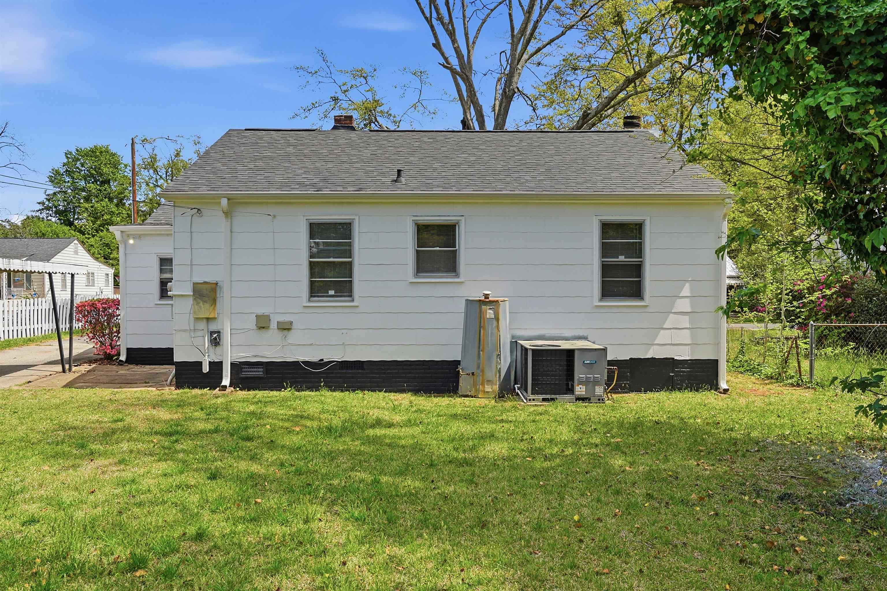 105 Tyler Court Property Photo 18