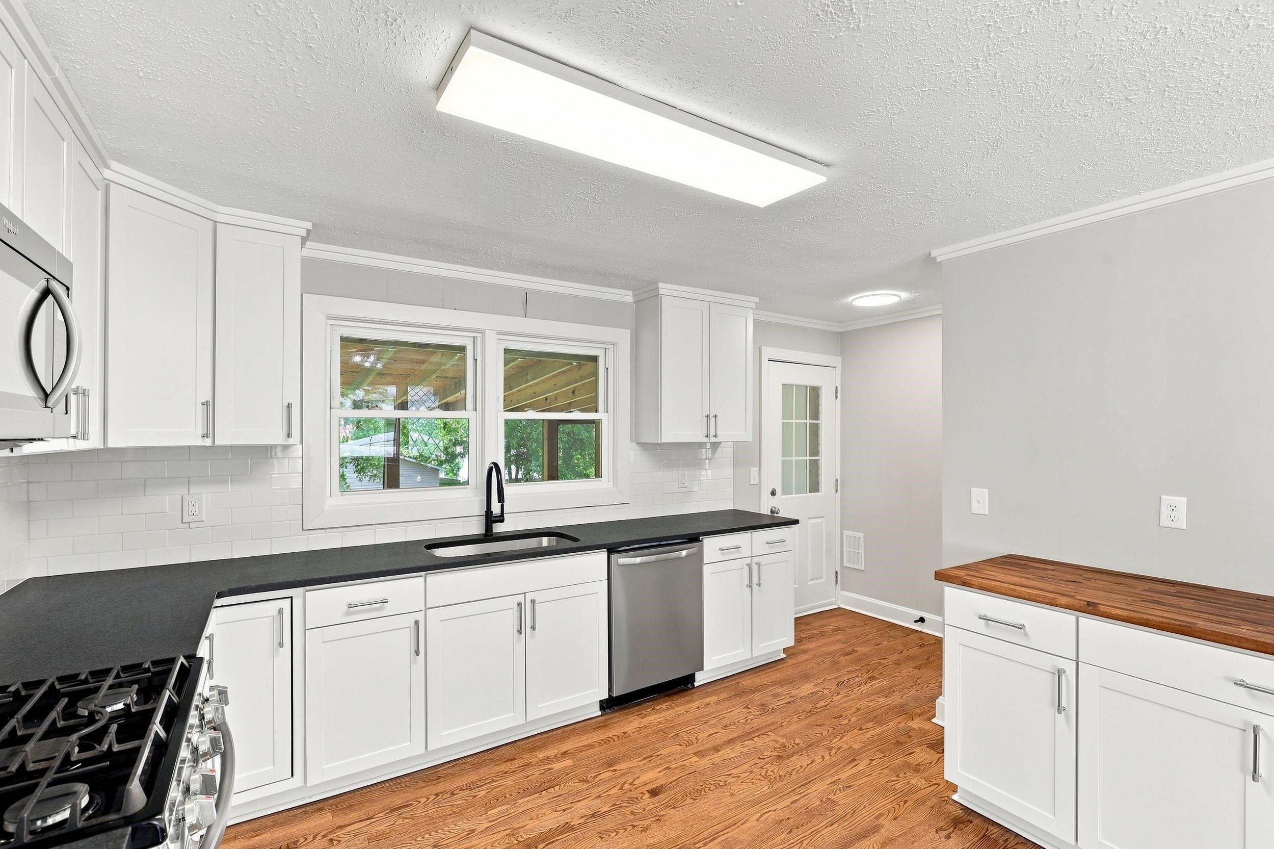 215 Elaine Avenue Property Photo 9