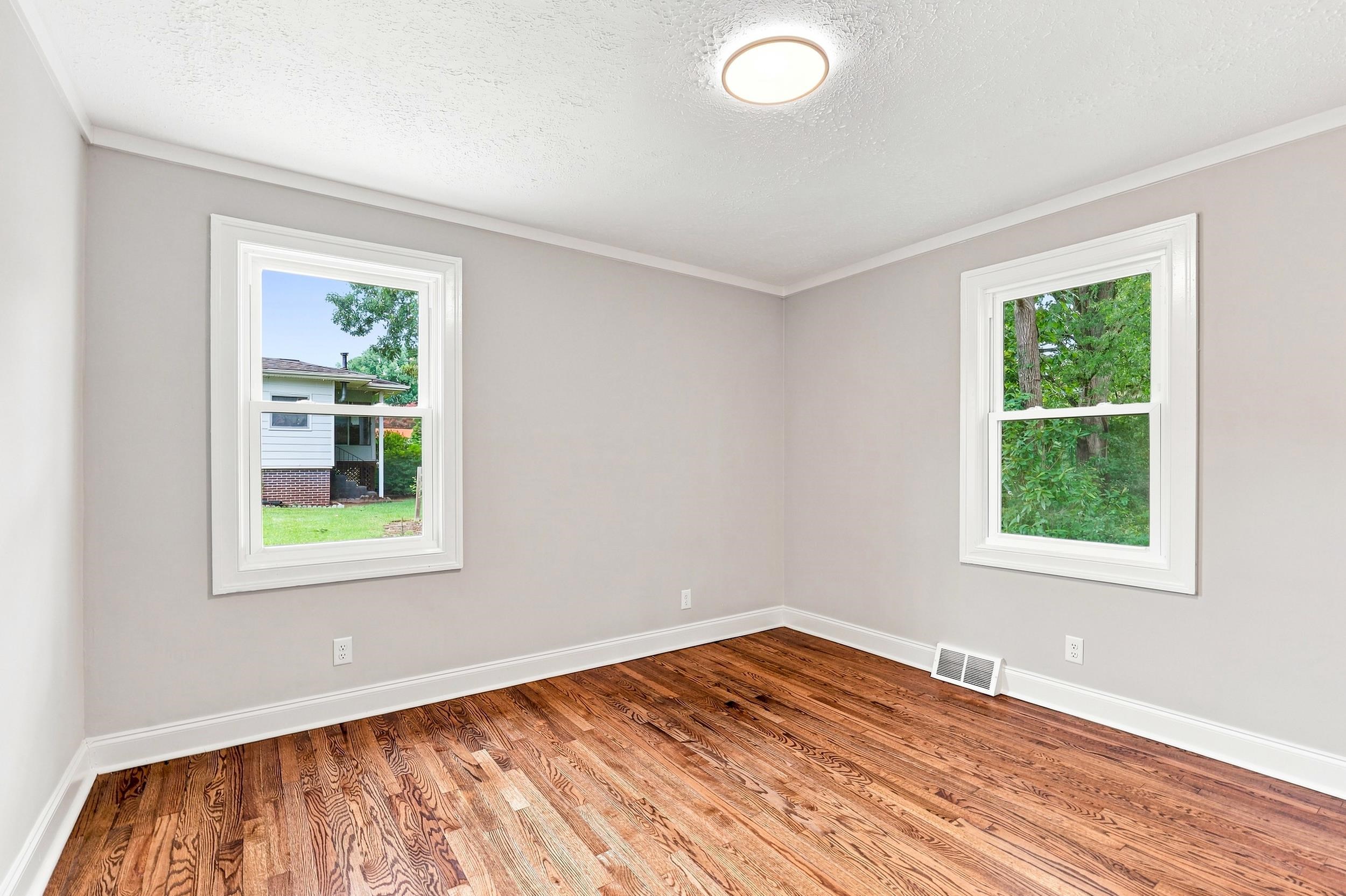 215 Elaine Avenue Property Photo 16