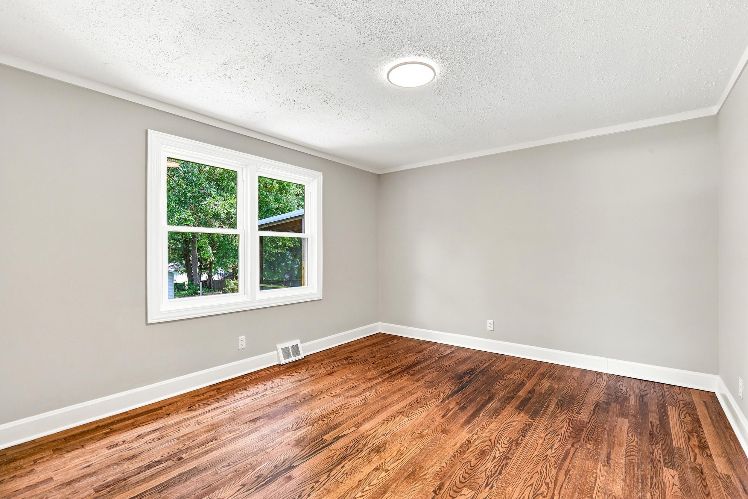 215 Elaine Avenue Property Photo 18
