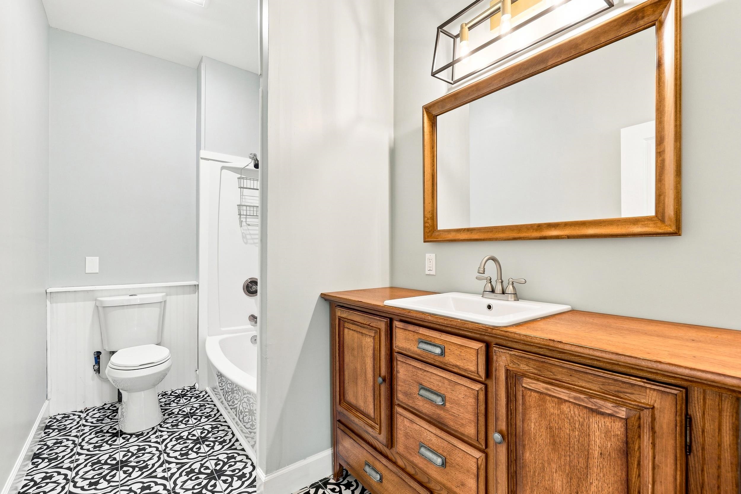 215 Elaine Avenue Property Photo 33