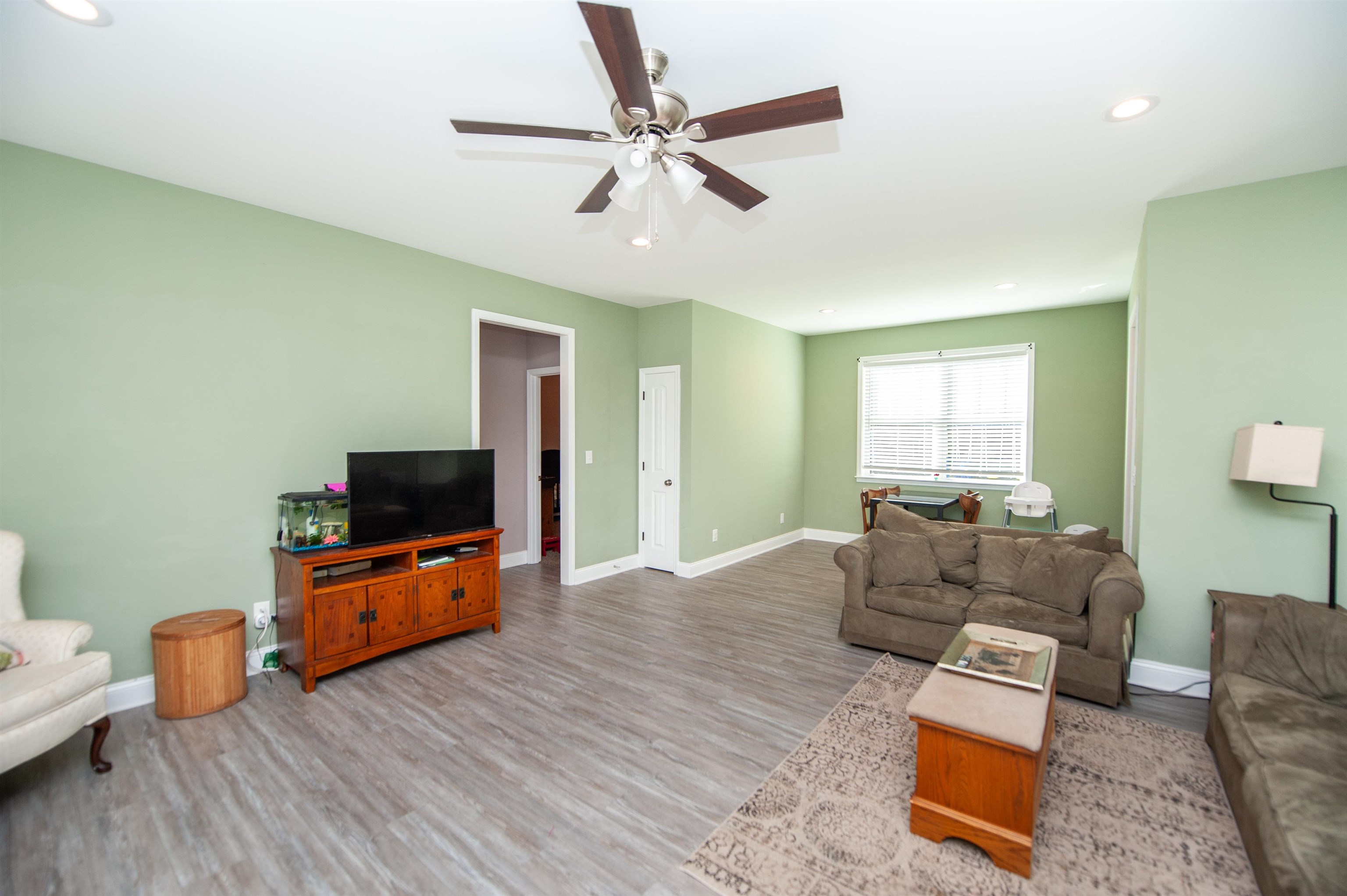 303 Saluda Street Property Photo 3
