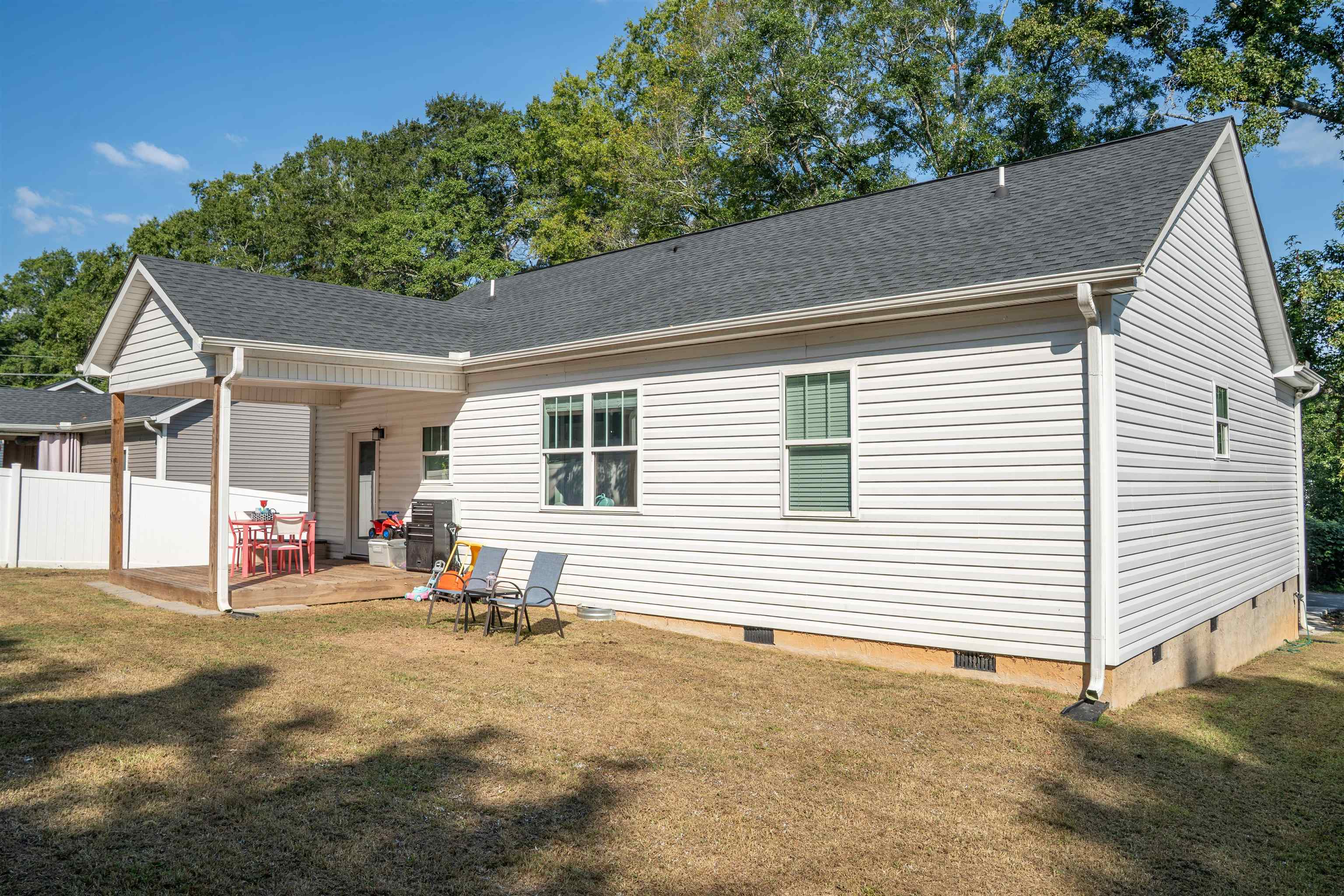 303 Saluda Street Property Photo 43