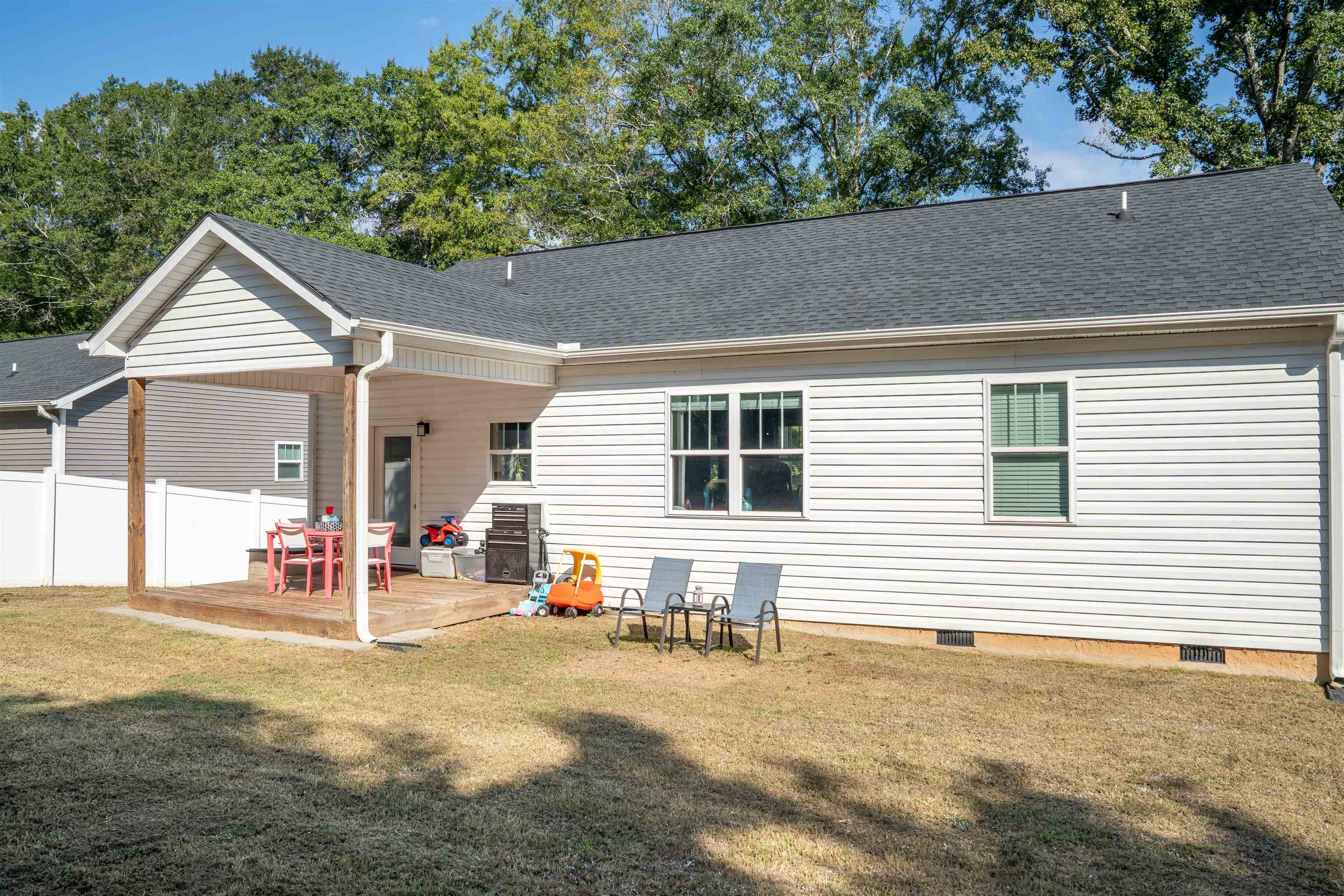 303 Saluda Street Property Photo 45