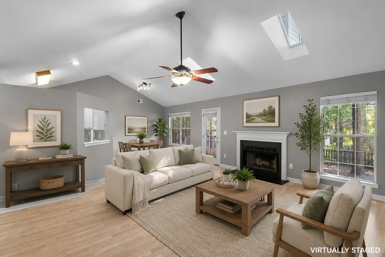 103 Loden Court Property Photo 4