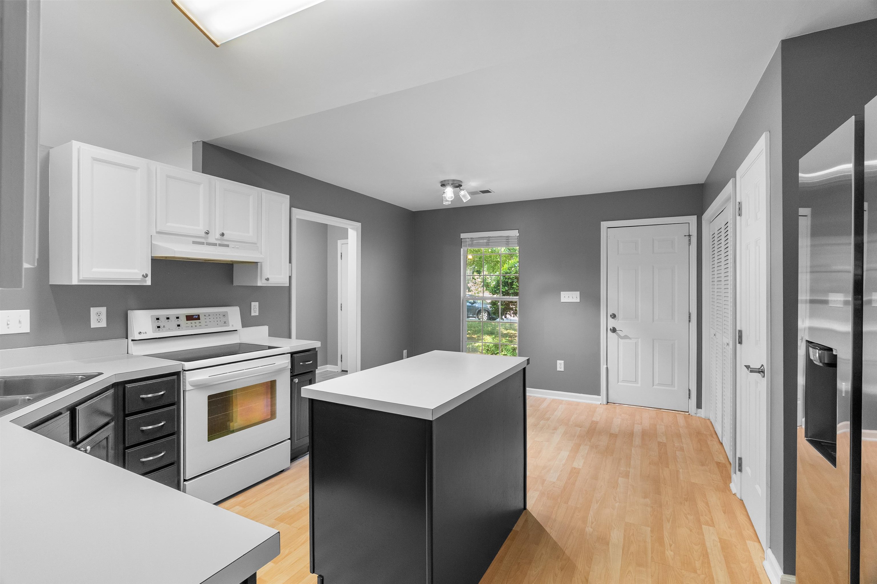 103 Loden Court Property Photo 10