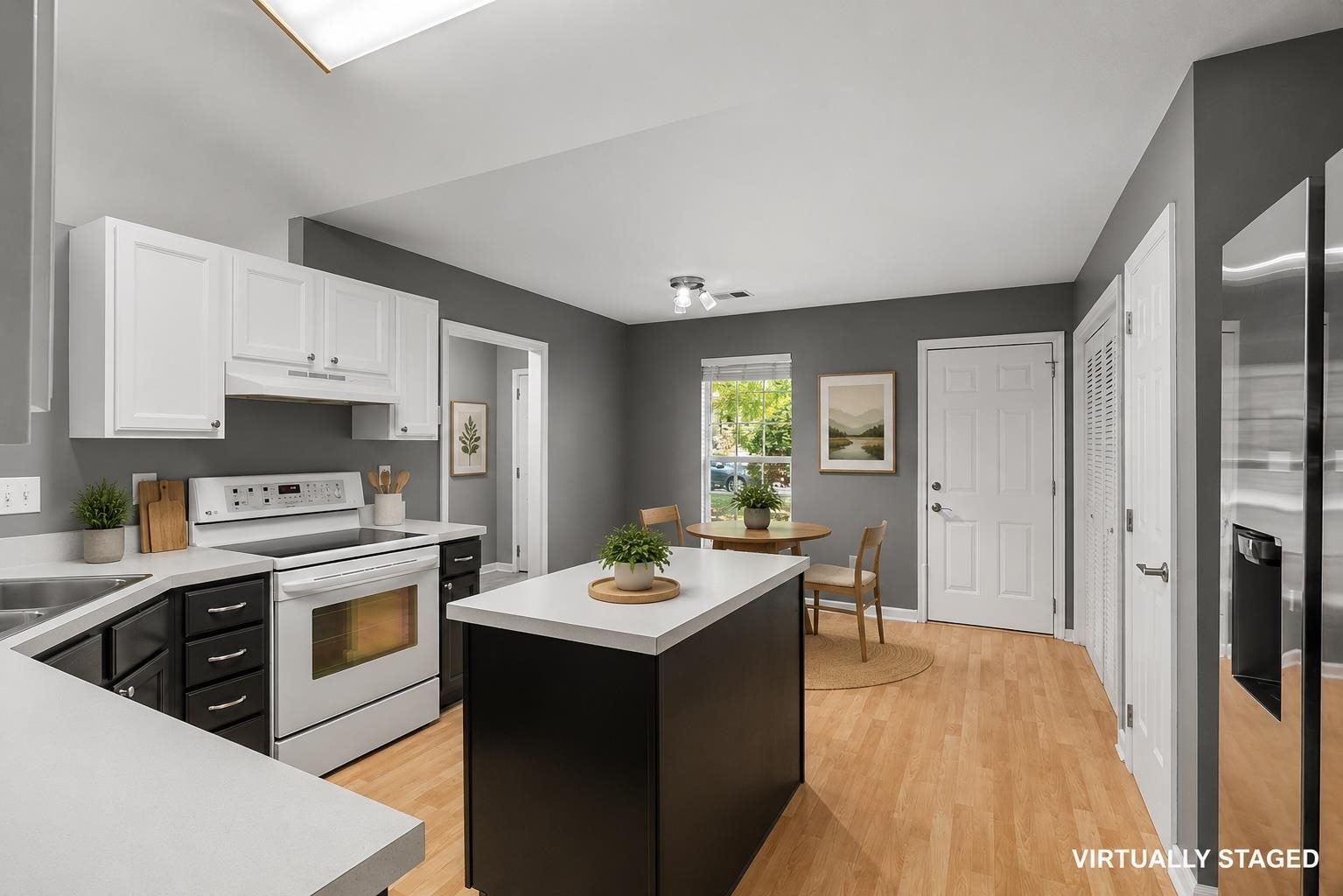 103 Loden Court Property Photo 12