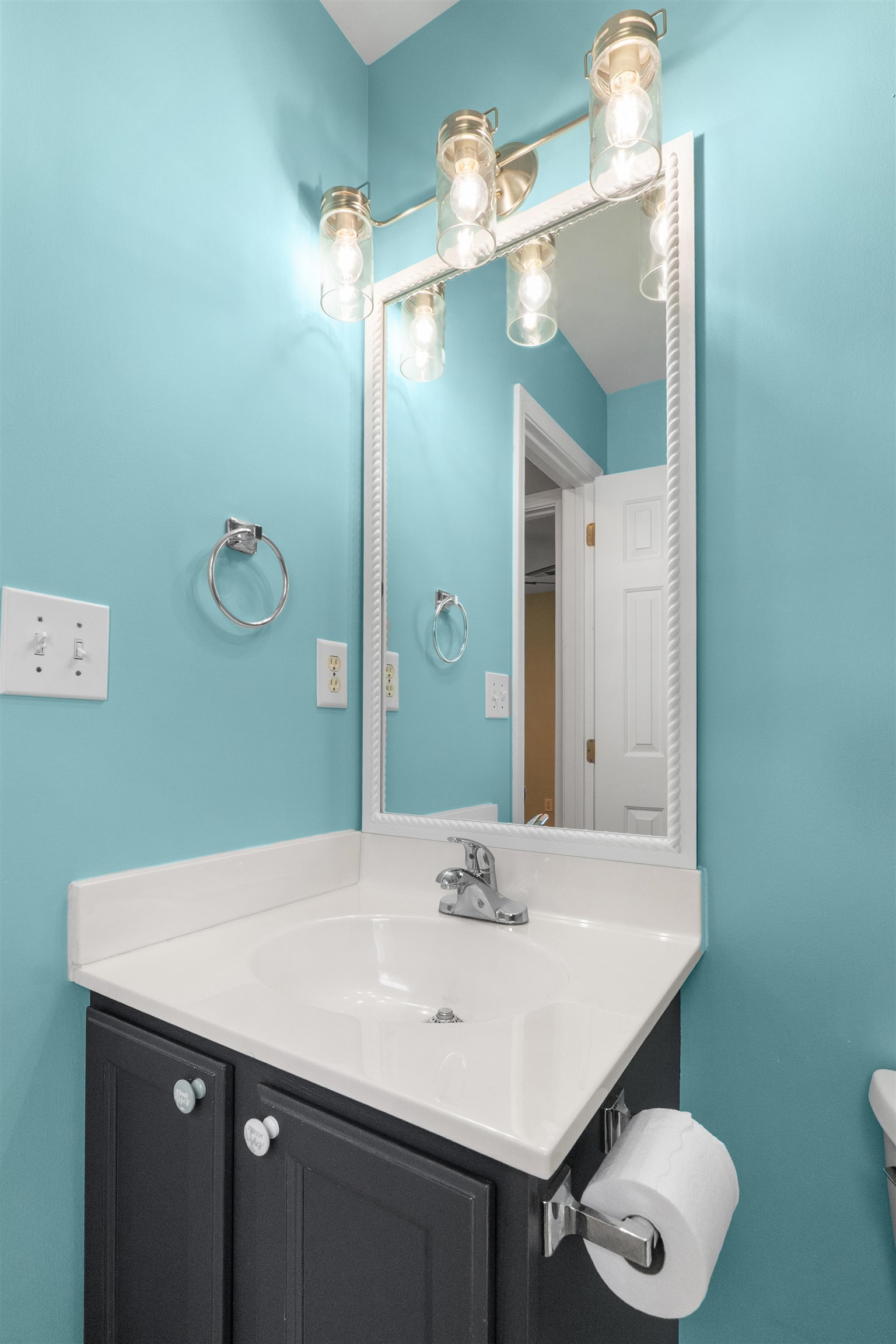 103 Loden Court Property Photo 28