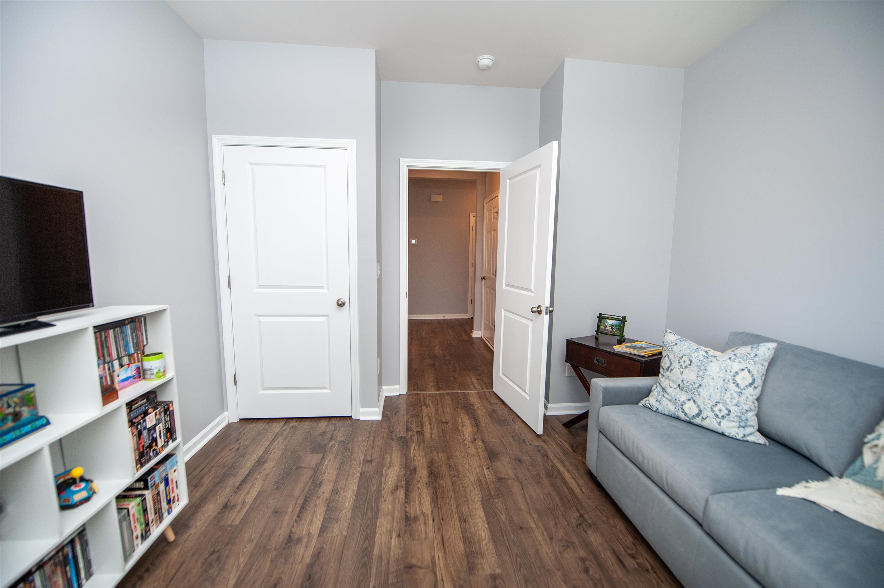 303 Splendid Place Property Photo 29