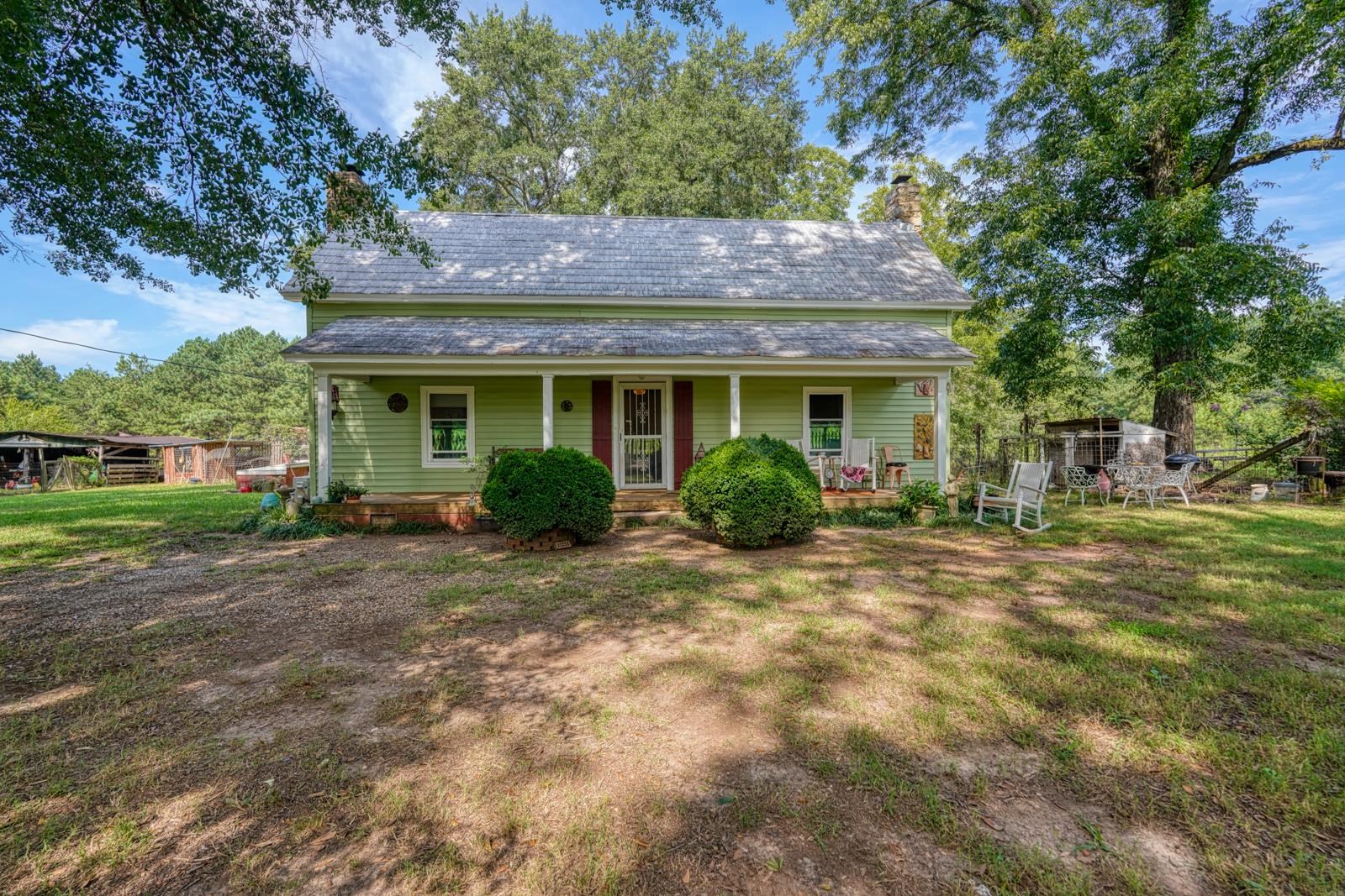 200 Lowe Lane Property Photo 1