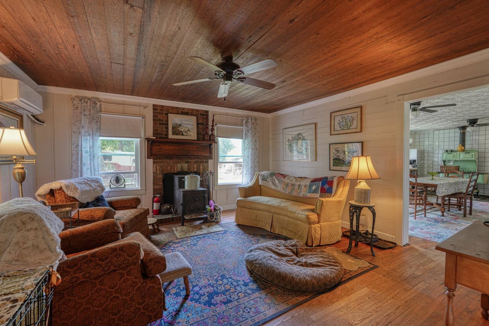 200 Lowe Lane Property Photo 5