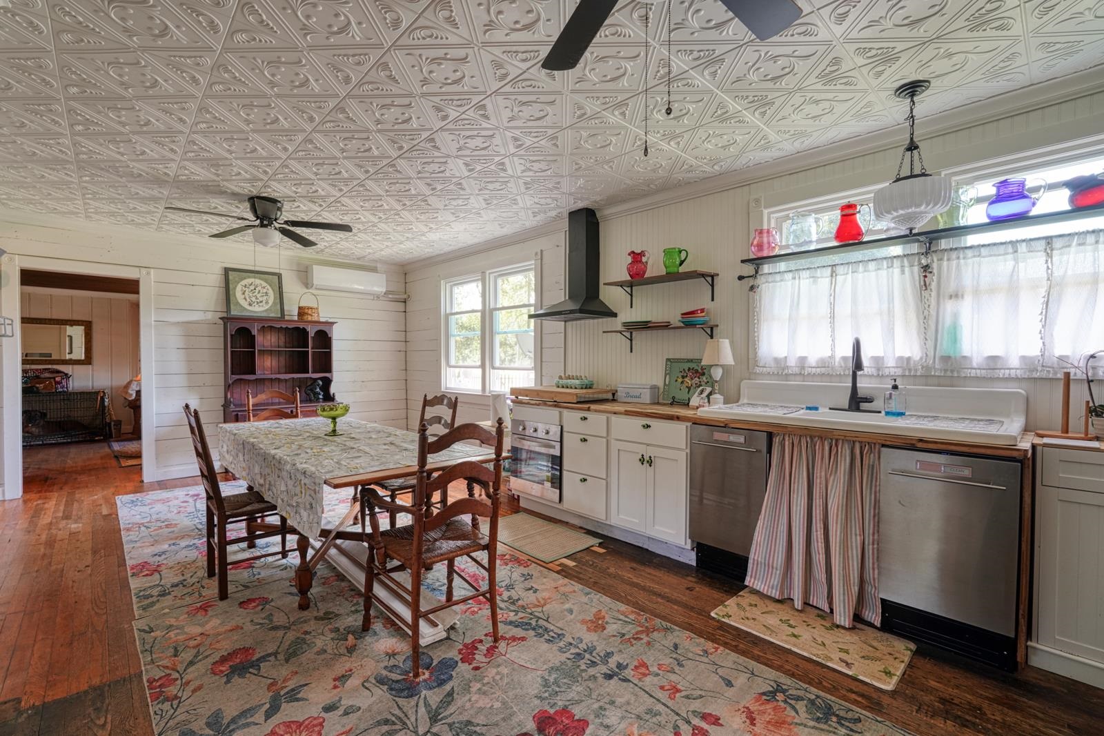 200 Lowe Lane Property Photo 15