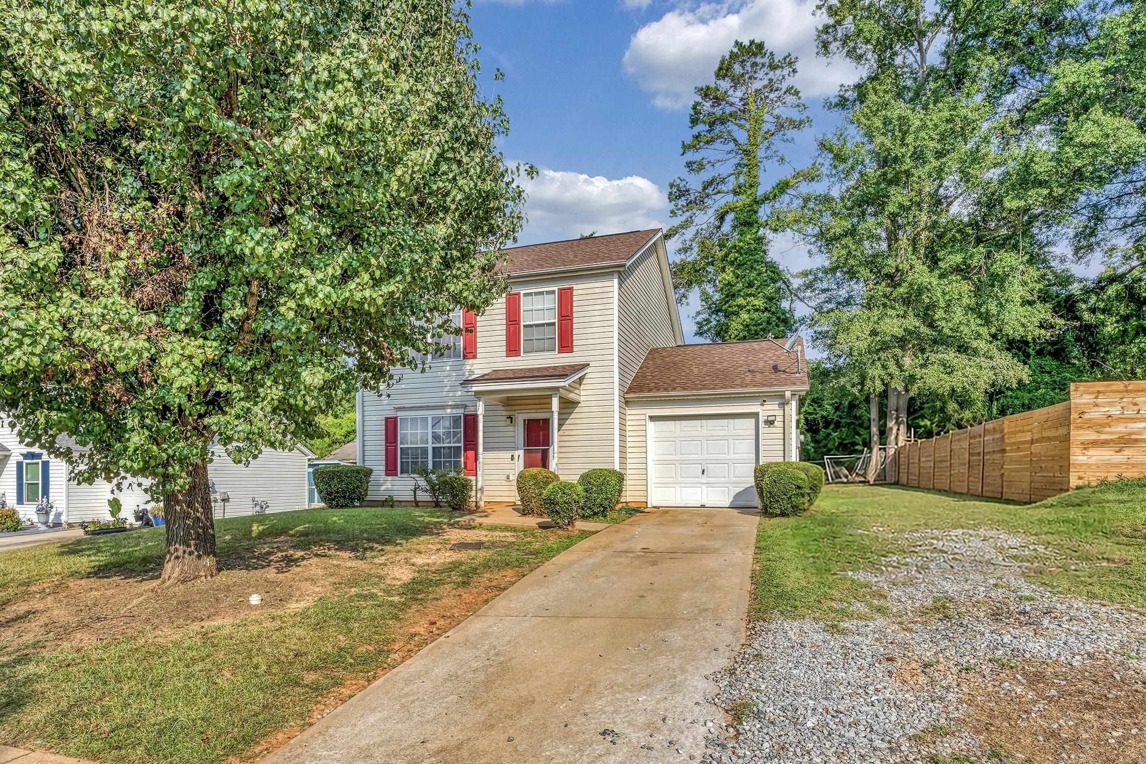 231 E Corley Lane Property Photo 1