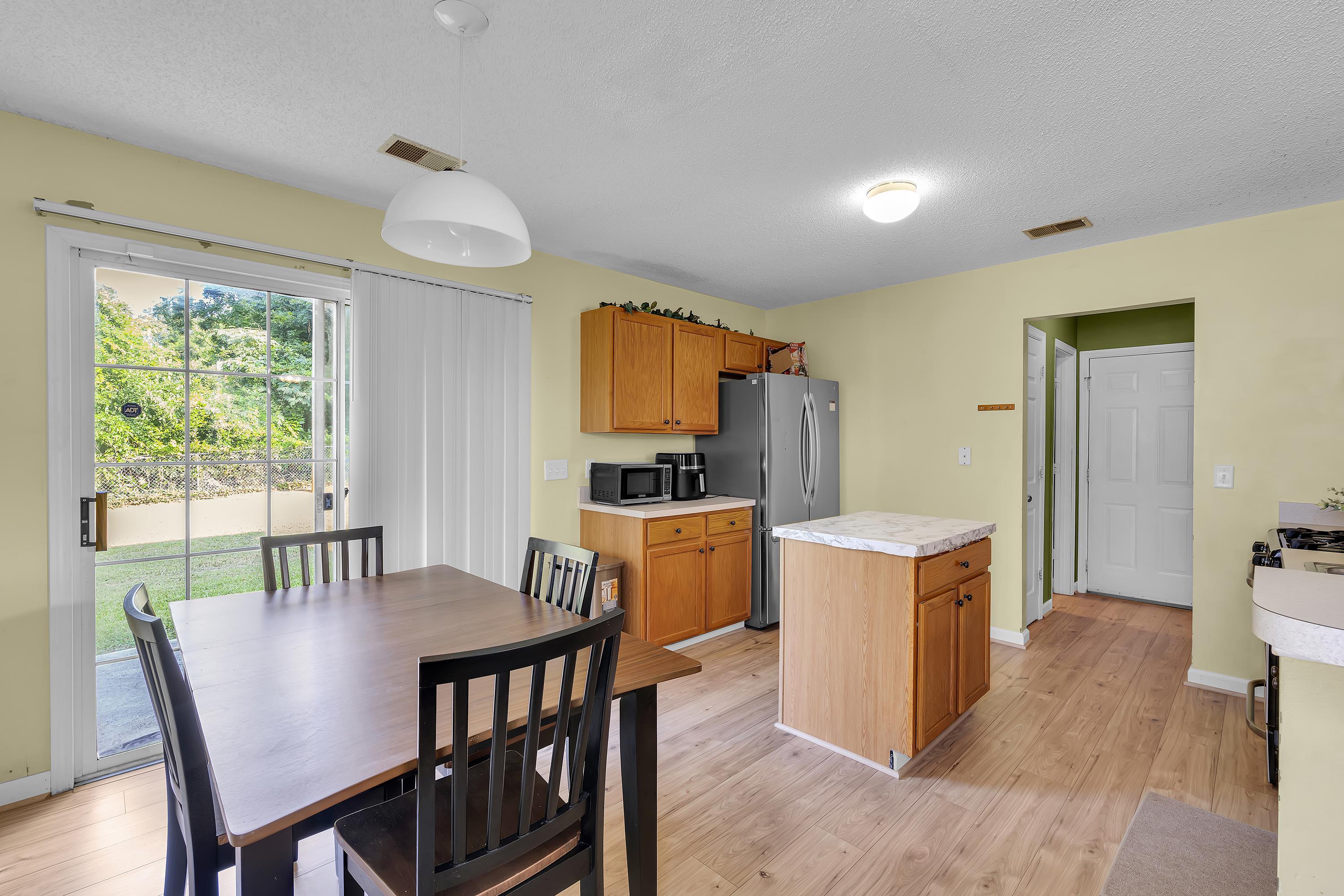 231 E Corley Lane Property Photo 6