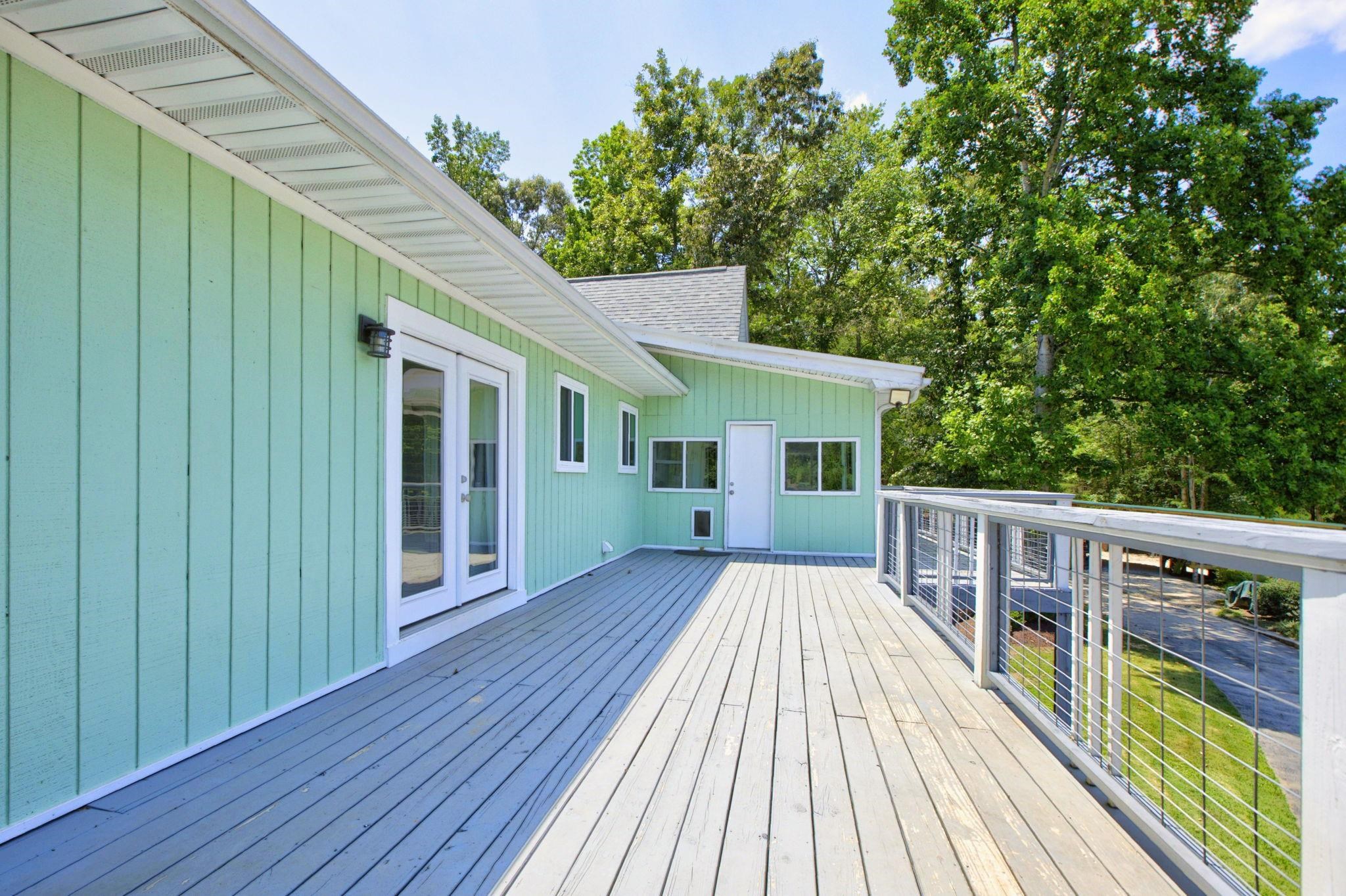 300 Chastain Hill Road Property Photo 6