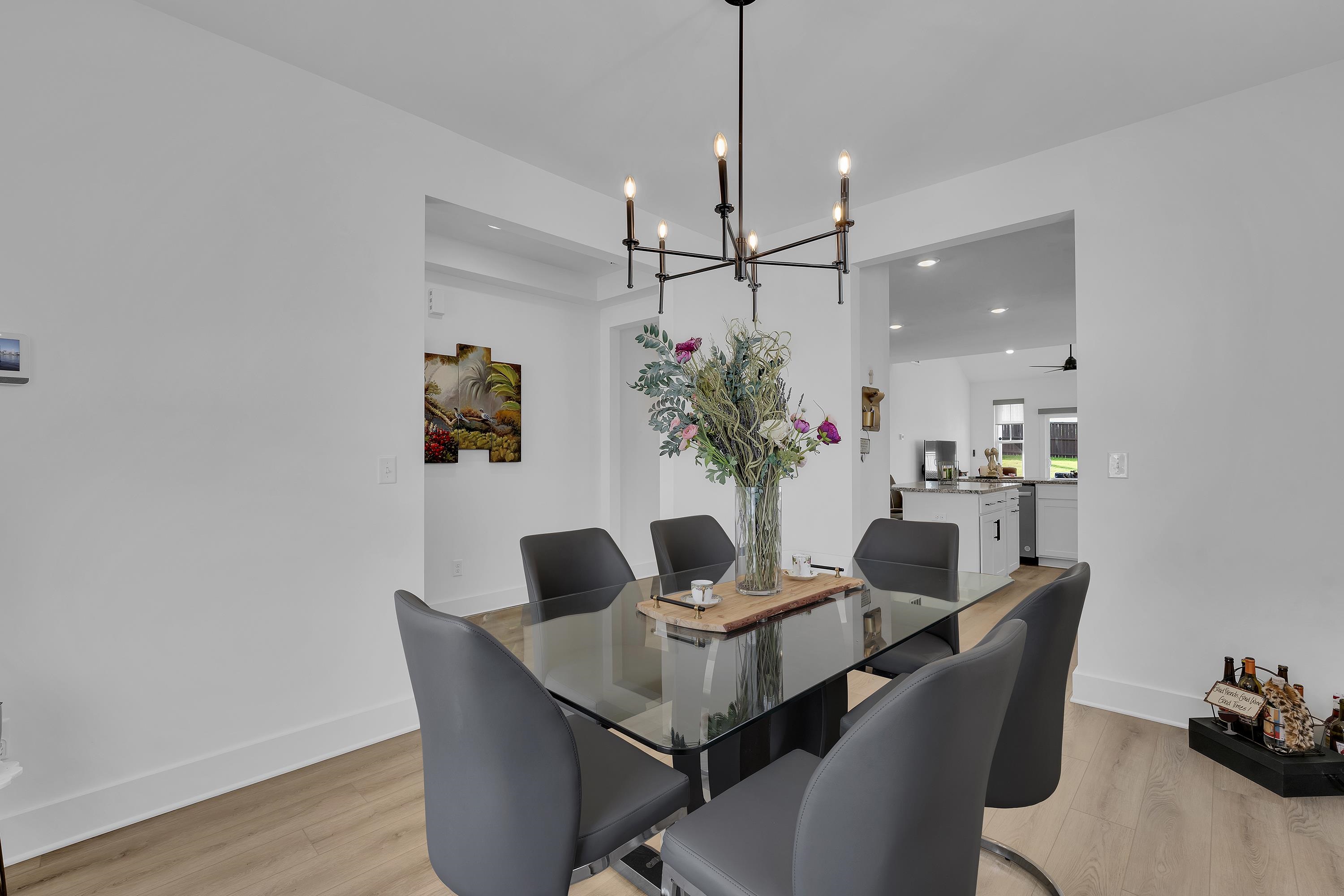 916 Diane Lane Property Photo 3