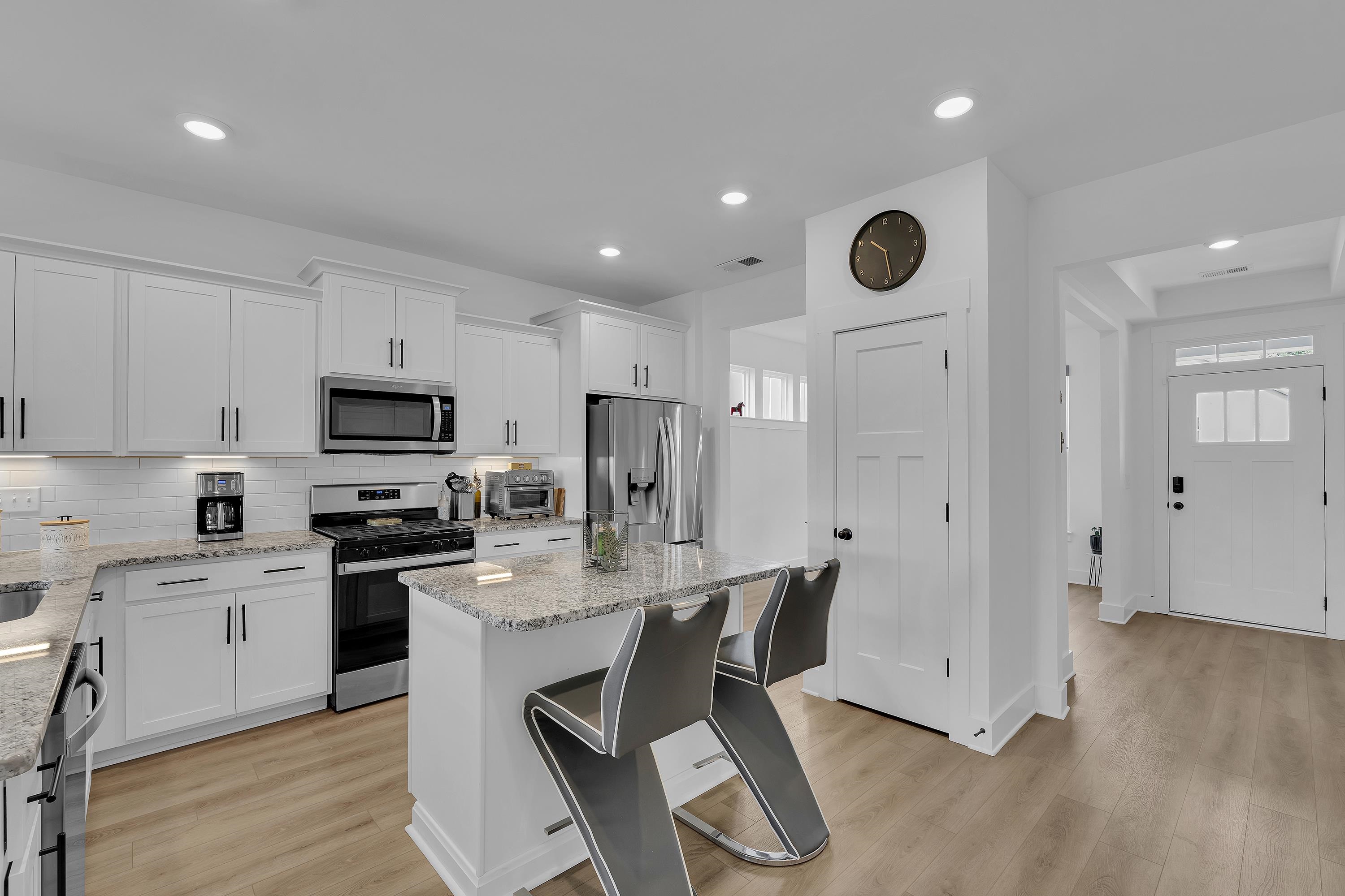 916 Diane Lane Property Photo 12