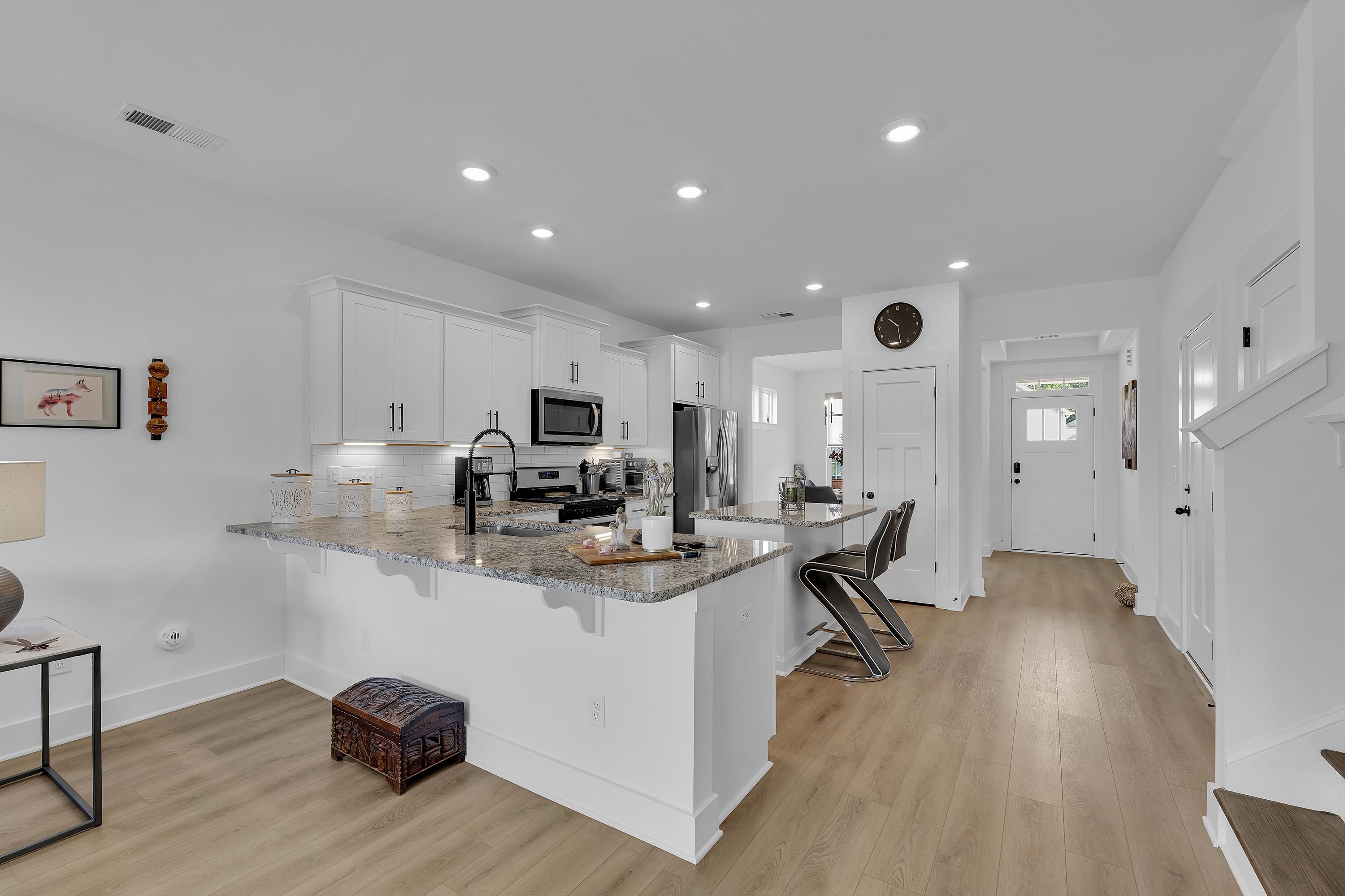 916 Diane Lane Property Photo 13