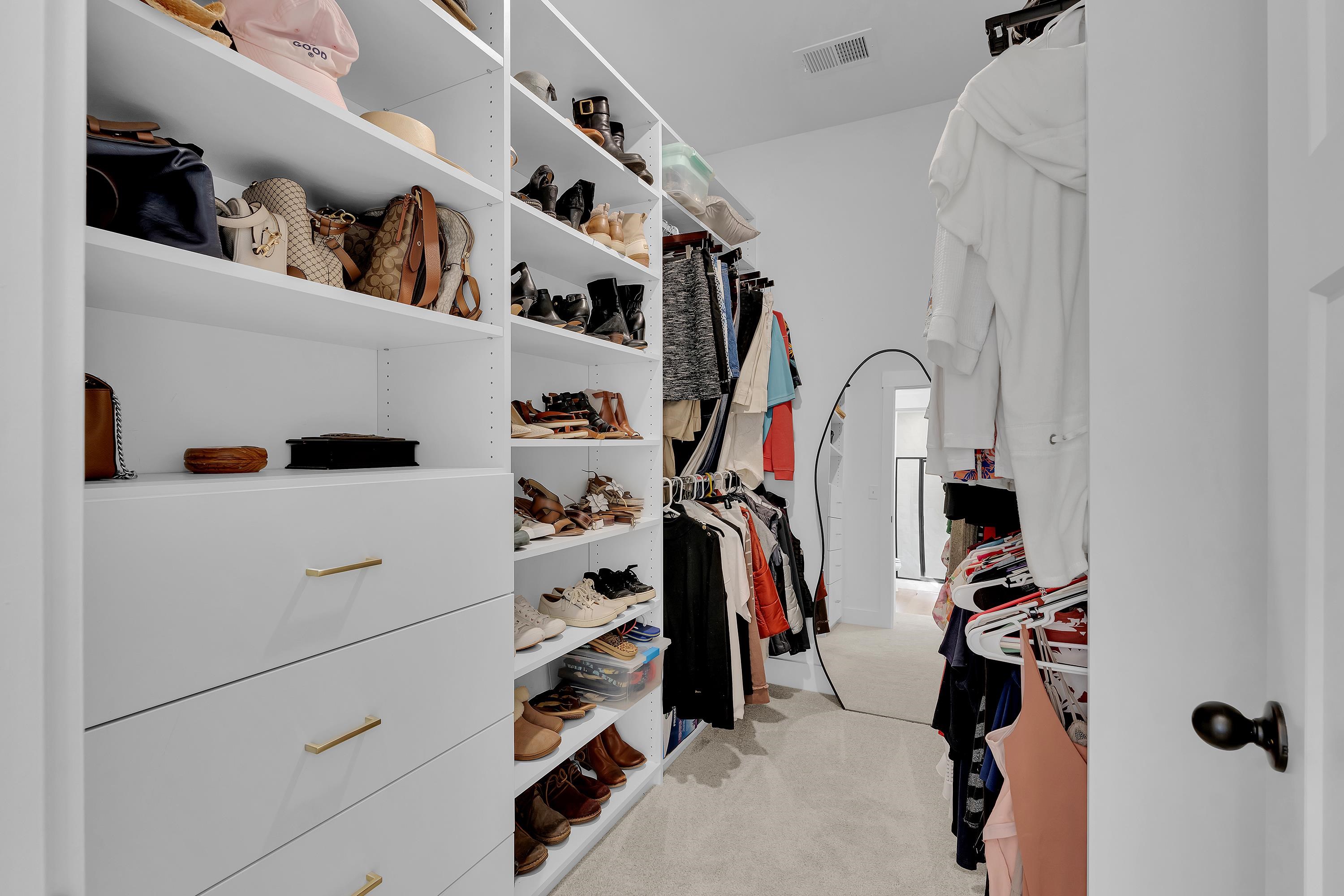 916 Diane Lane Property Photo 18
