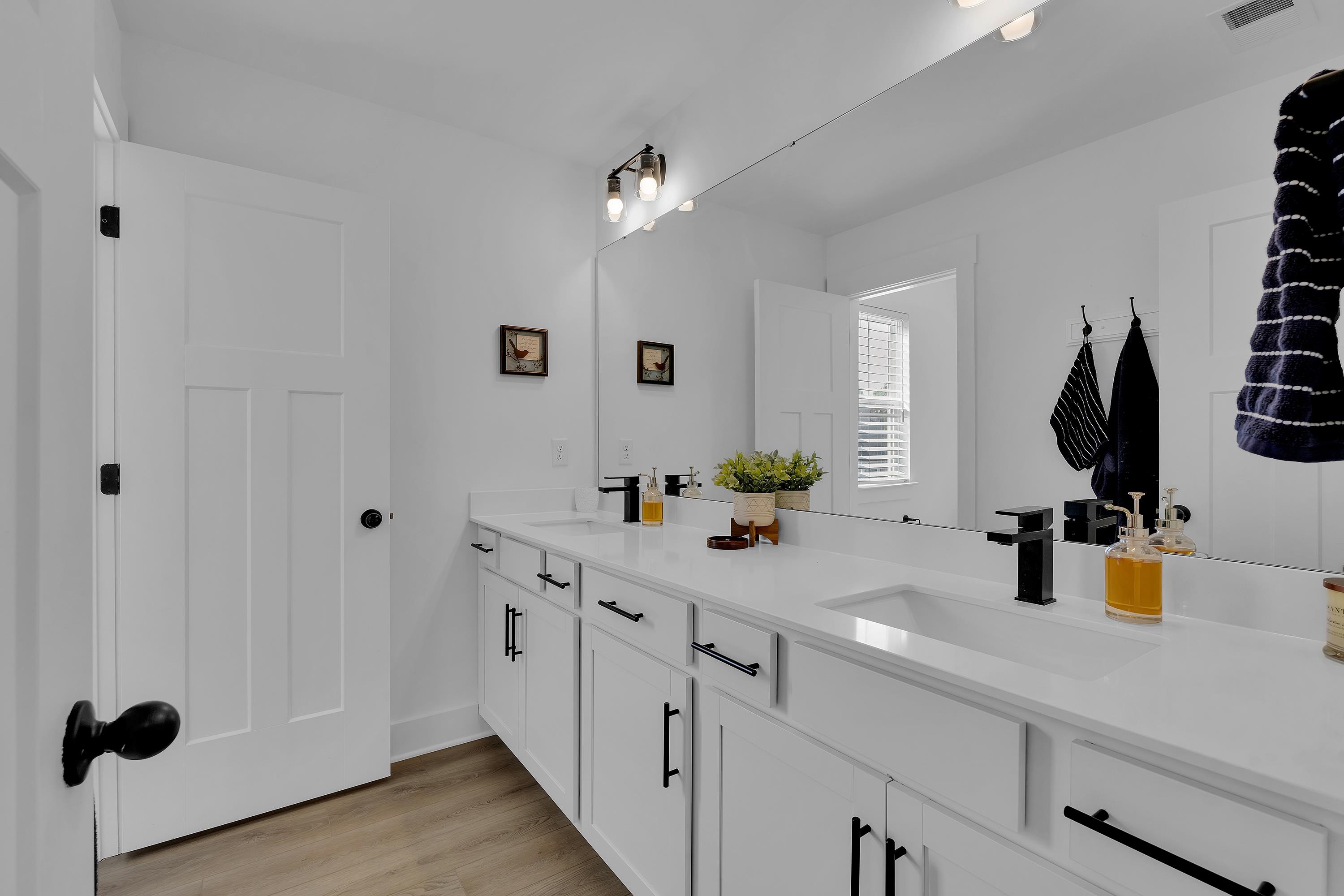 916 Diane Lane Property Photo 21
