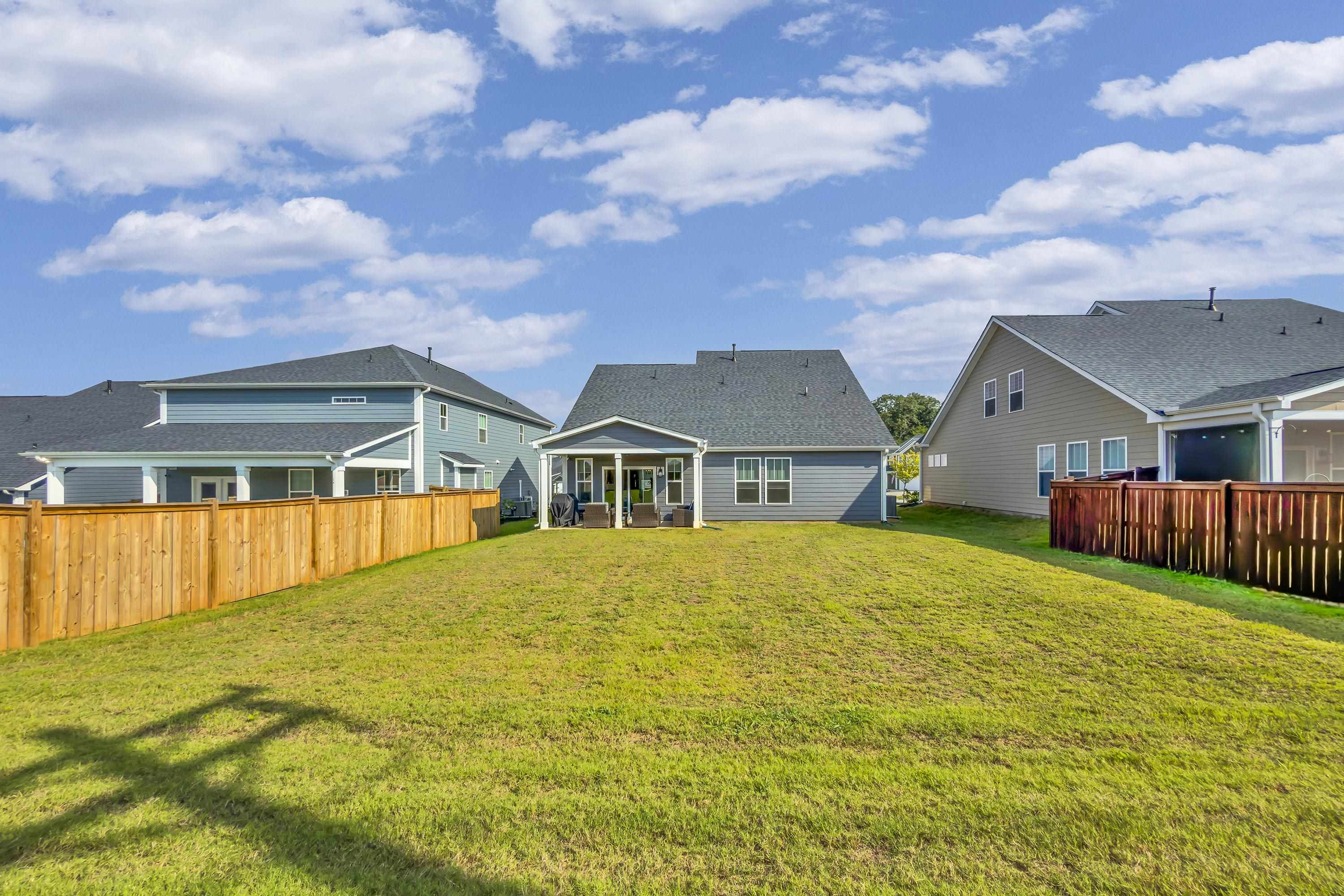 916 Diane Lane Property Photo 30