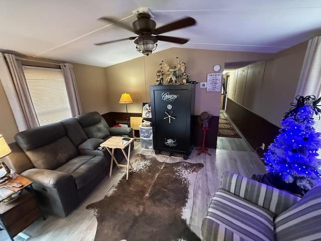 12 Pond Street Property Photo 12