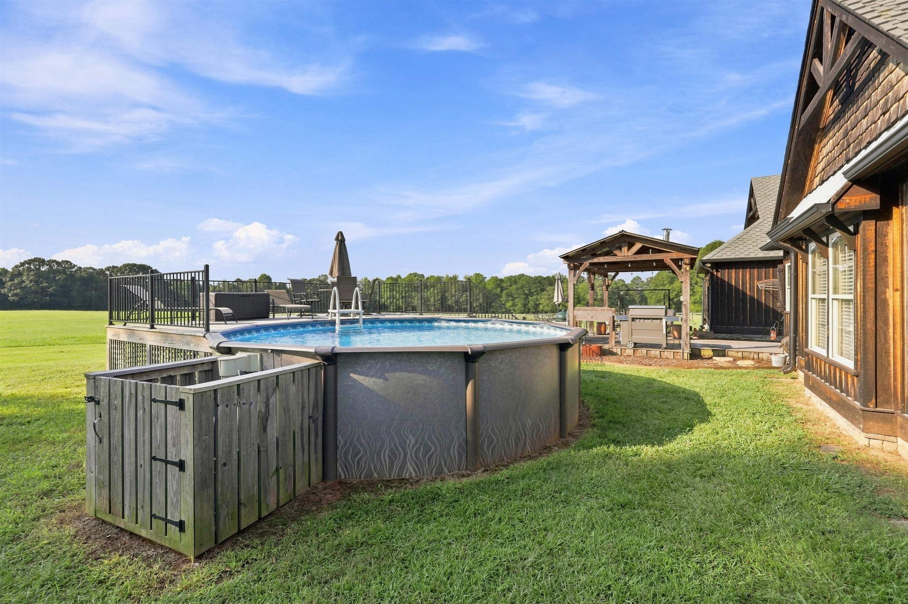 205 Clement Road Property Photo 40