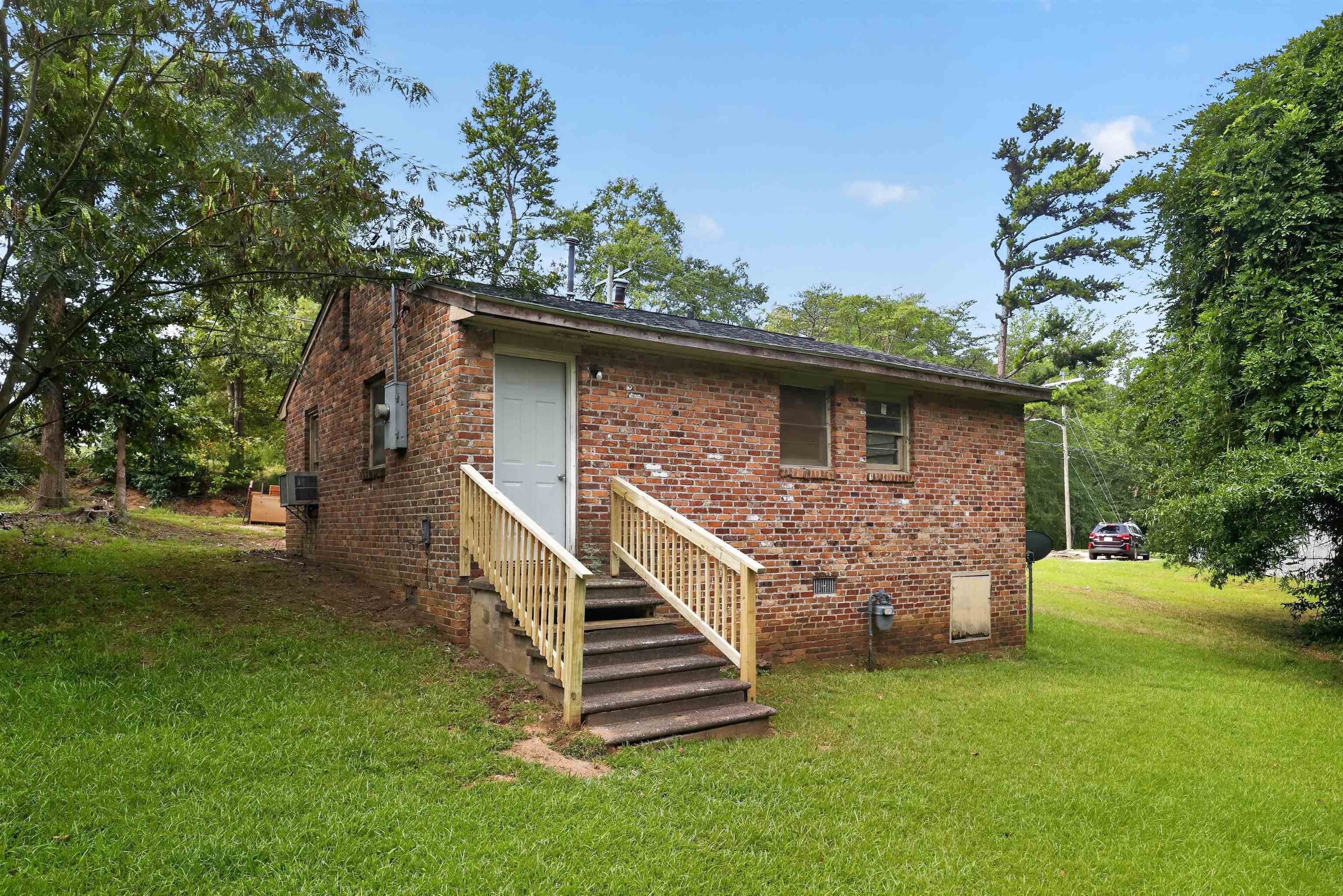 768 Wofford Street Property Photo 2