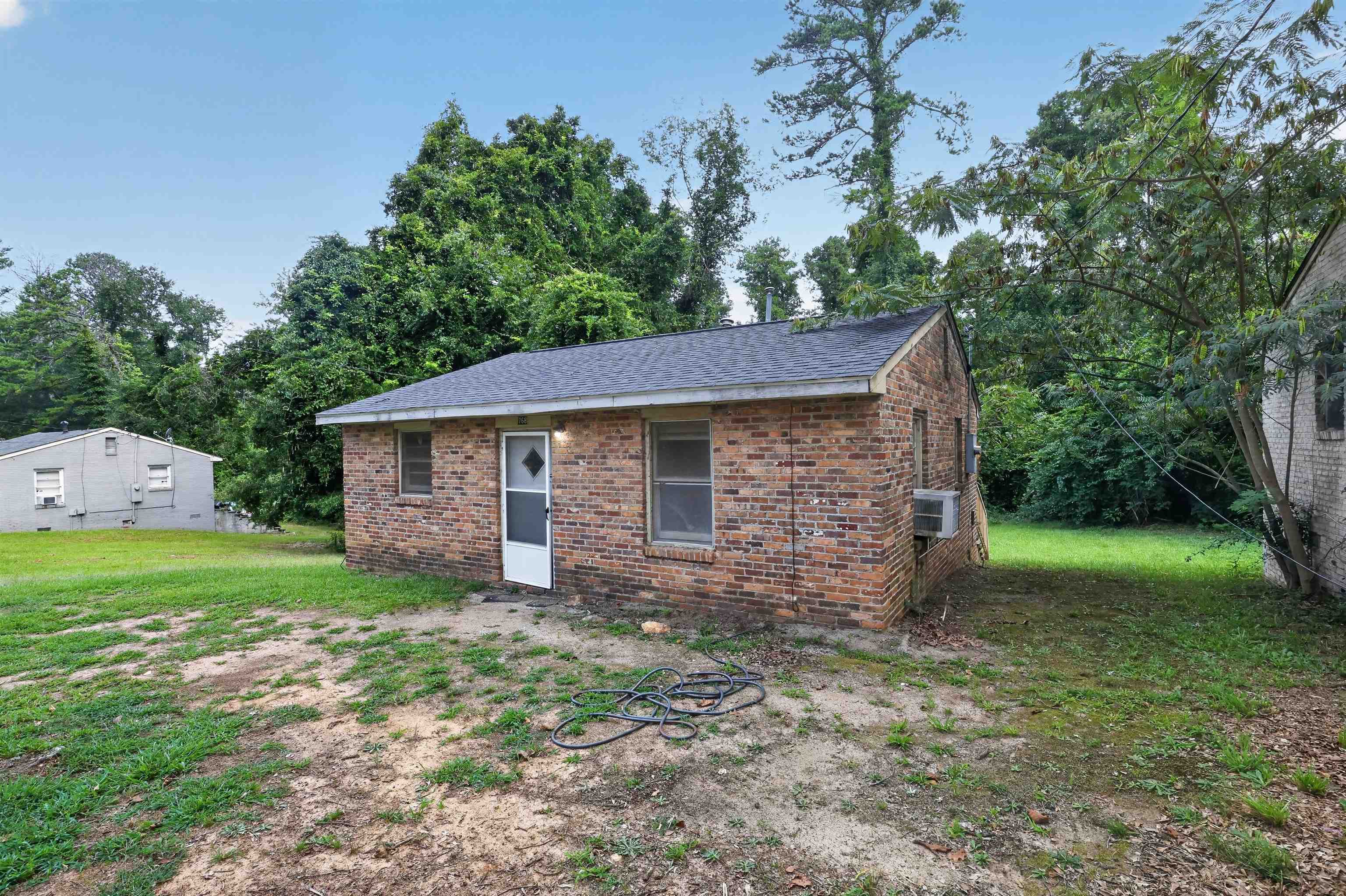768 Wofford Street Property Photo 4