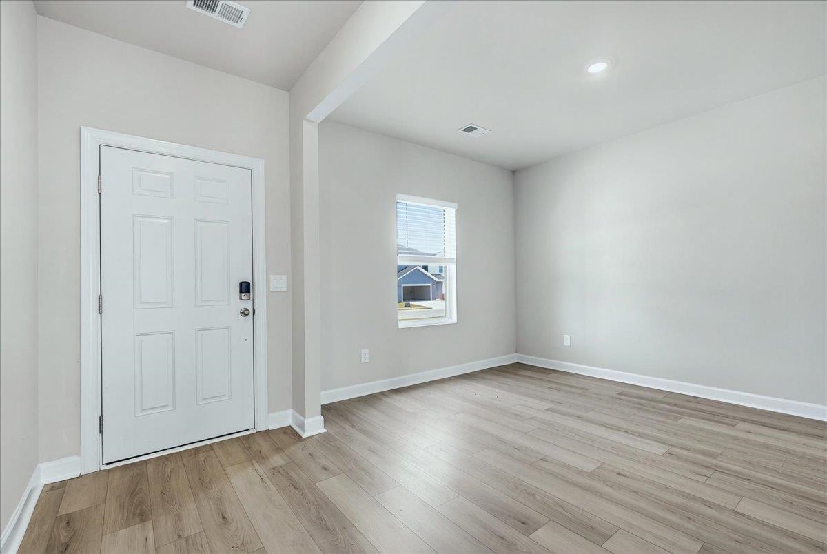 126 Gibbon Way Property Photo 5