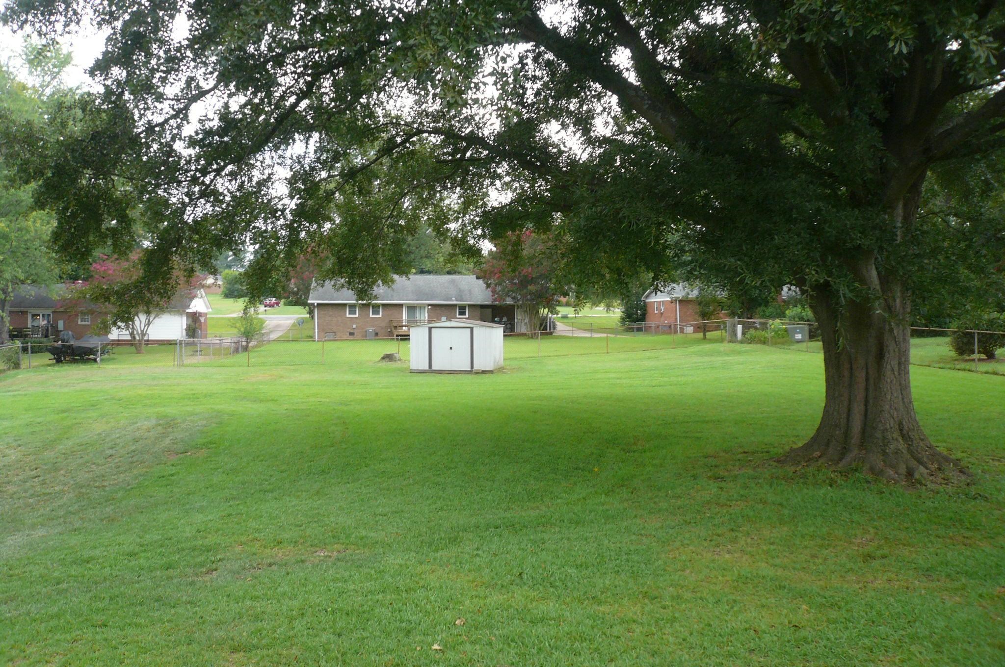 207 Ferndale Drive Property Photo 6