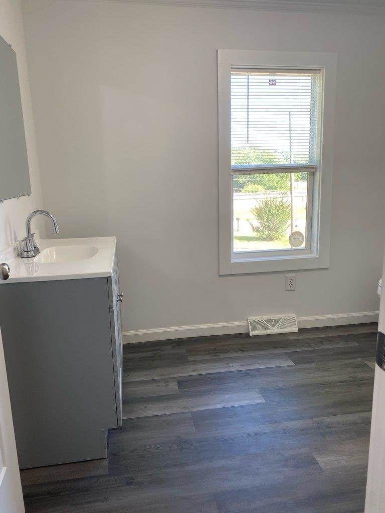 521 Park Street Property Photo 7