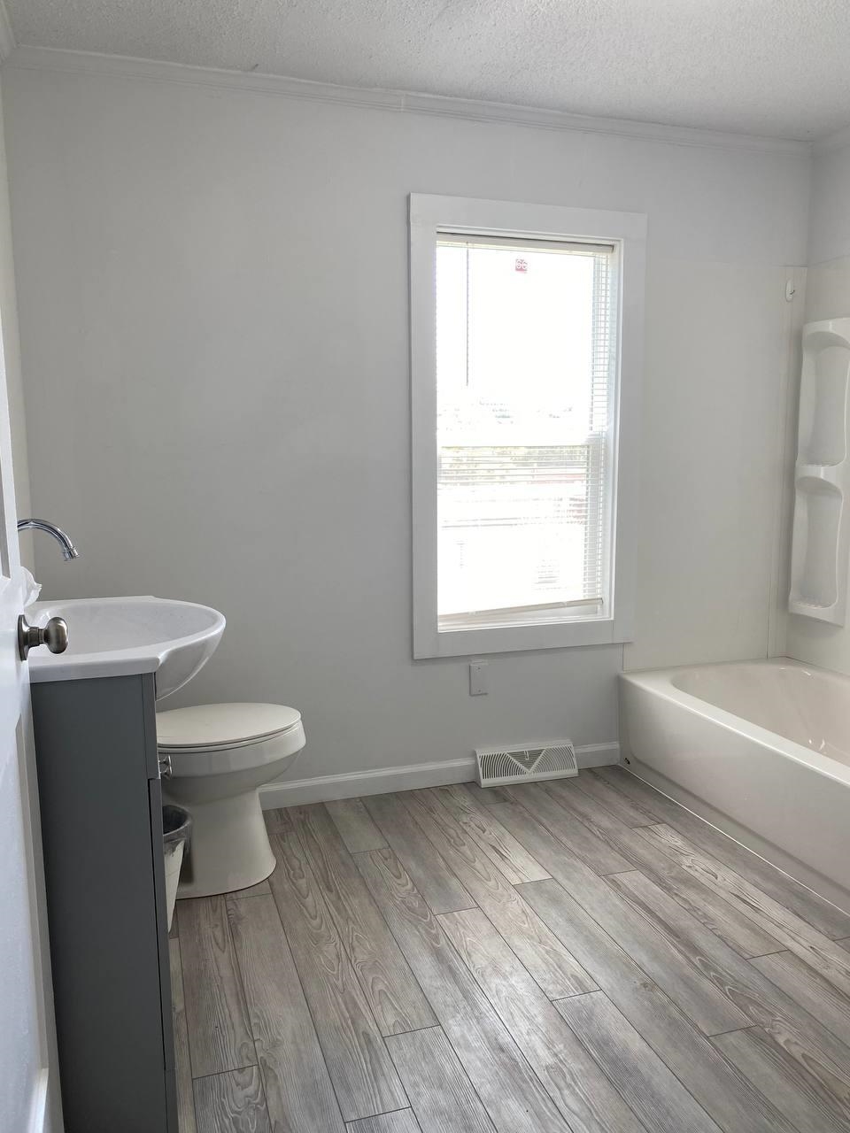521 Park Street Property Photo 22