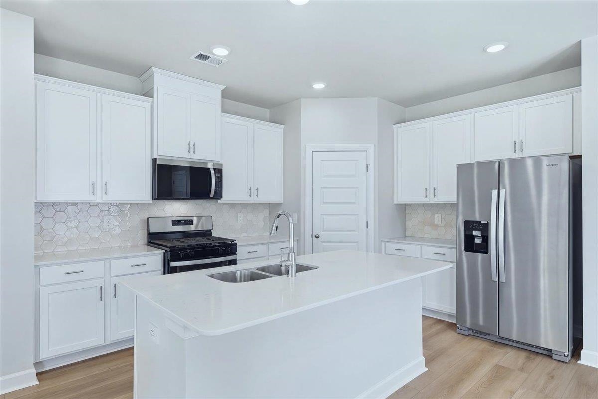 134 Gardner Avenue Property Photo 12