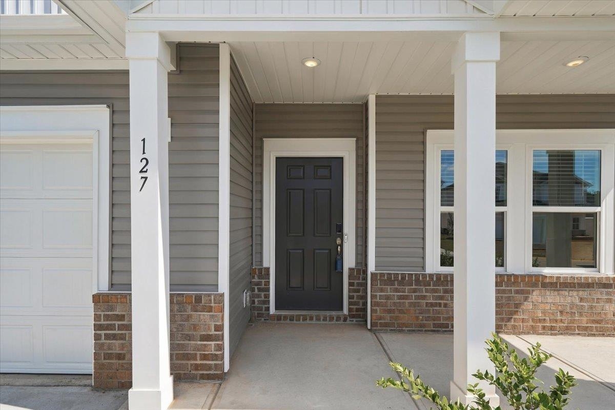 127 Gibbon Way Property Photo 3