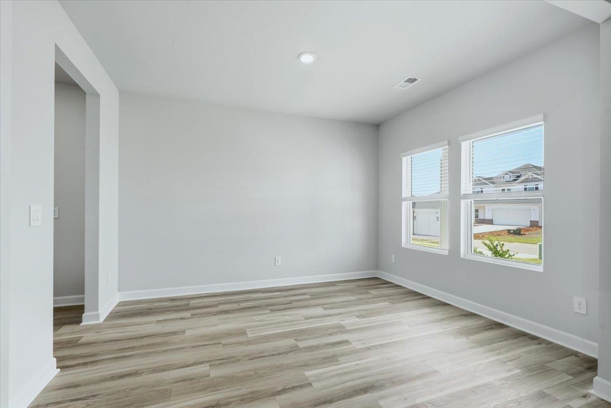 127 Gibbon Way Property Photo 5