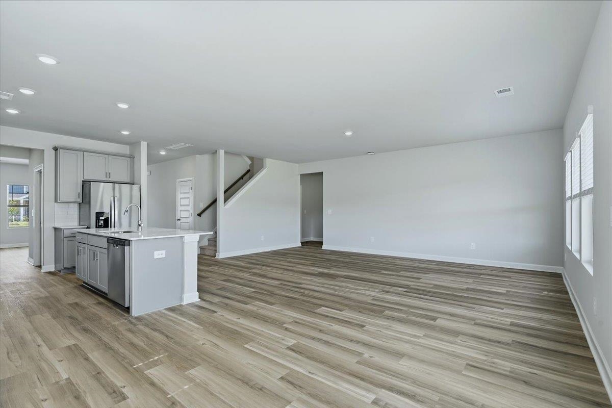 127 Gibbon Way Property Photo 6