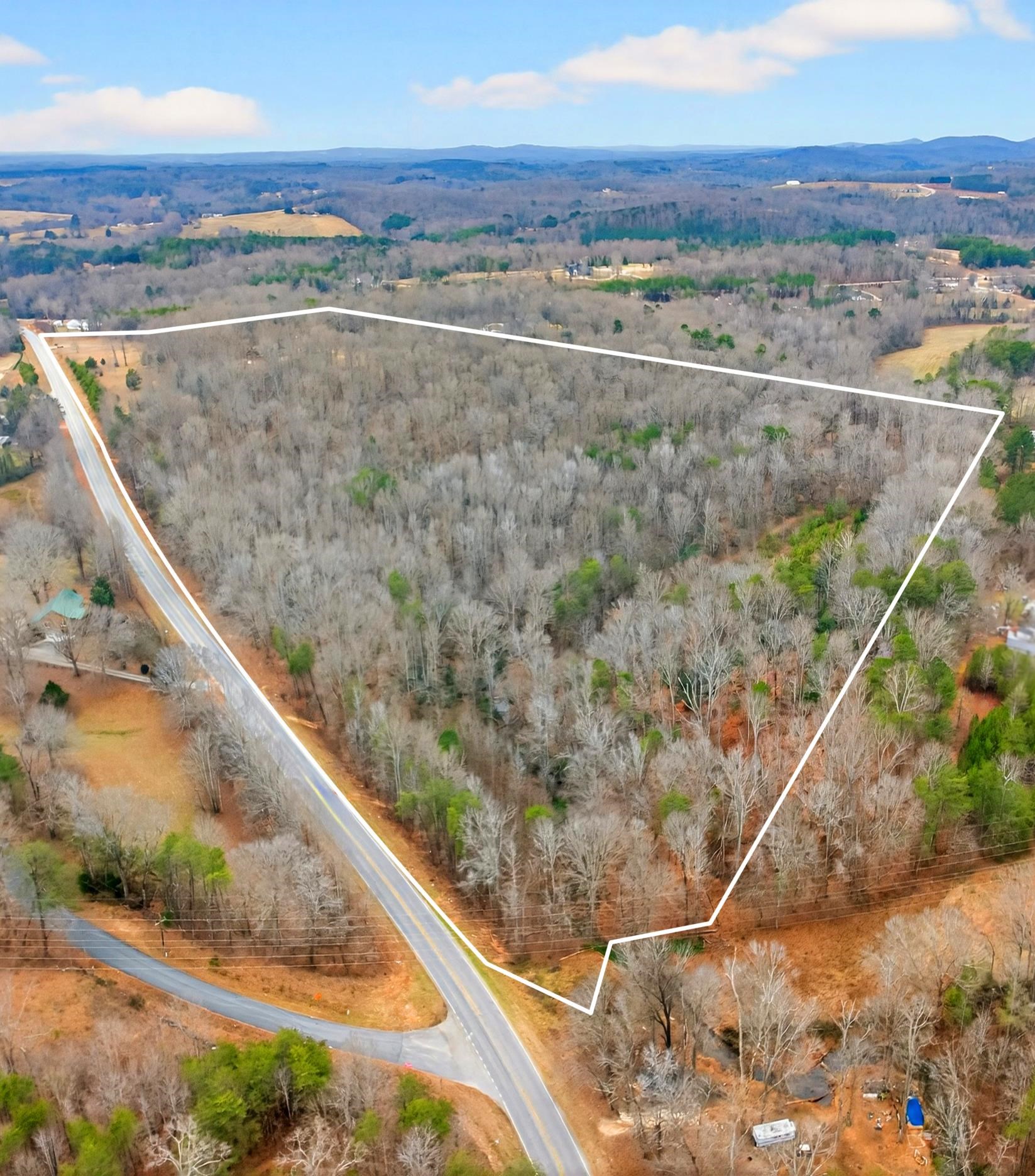 1010 Highway 14 W Highway Property Photo 3