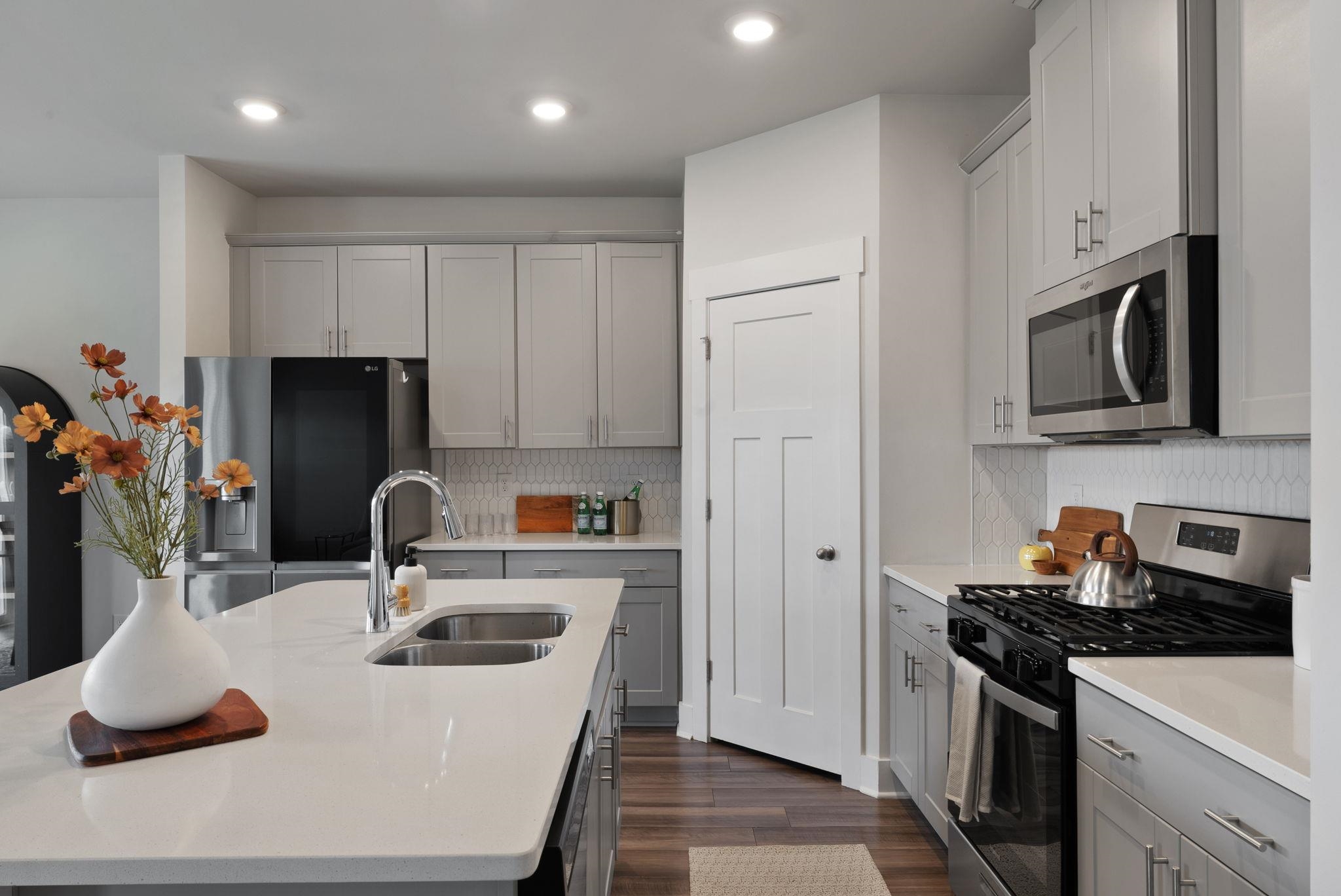 304 Garrison Grove Property Photo 14