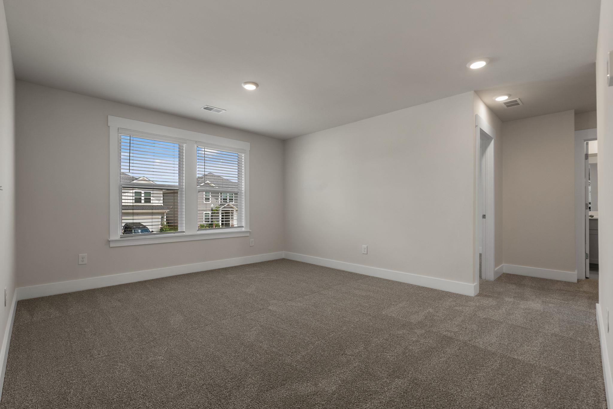 304 Garrison Grove Property Photo 33