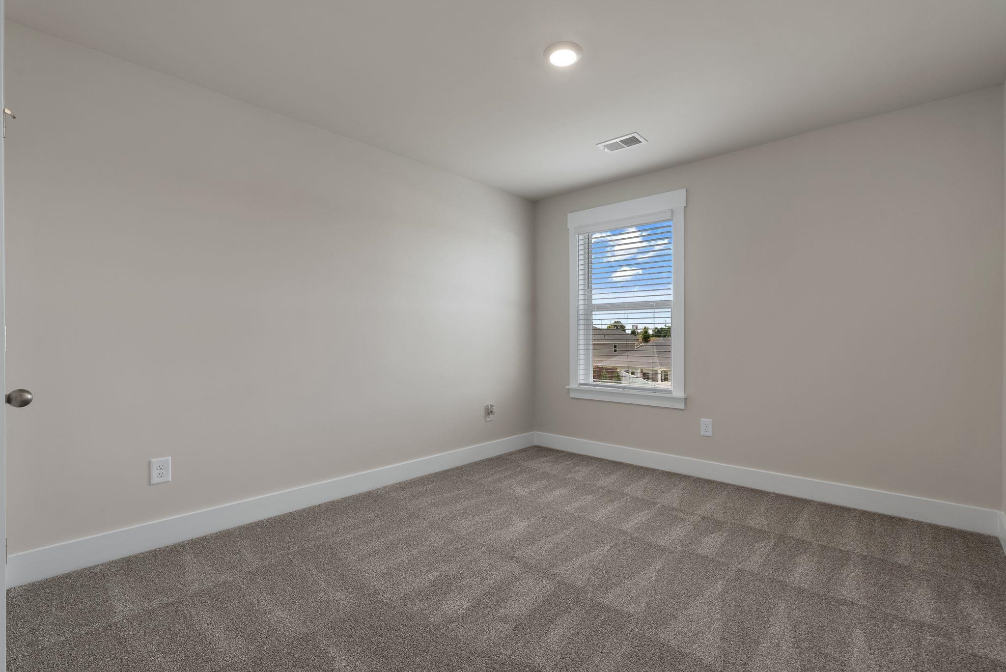 304 Garrison Grove Property Photo 38