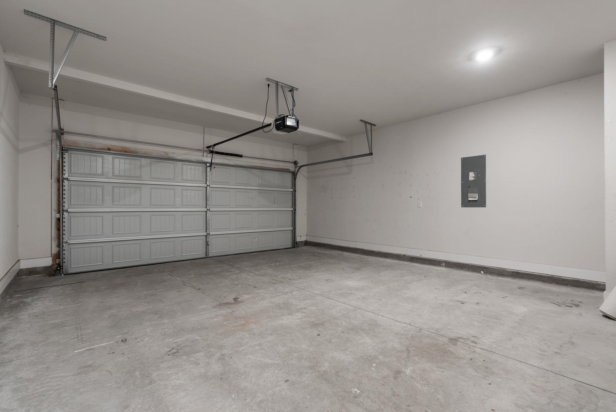 304 Garrison Grove Property Photo 40