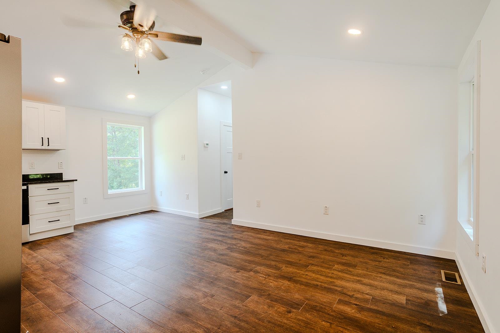 123 Becky's Boulevard Property Photo 5